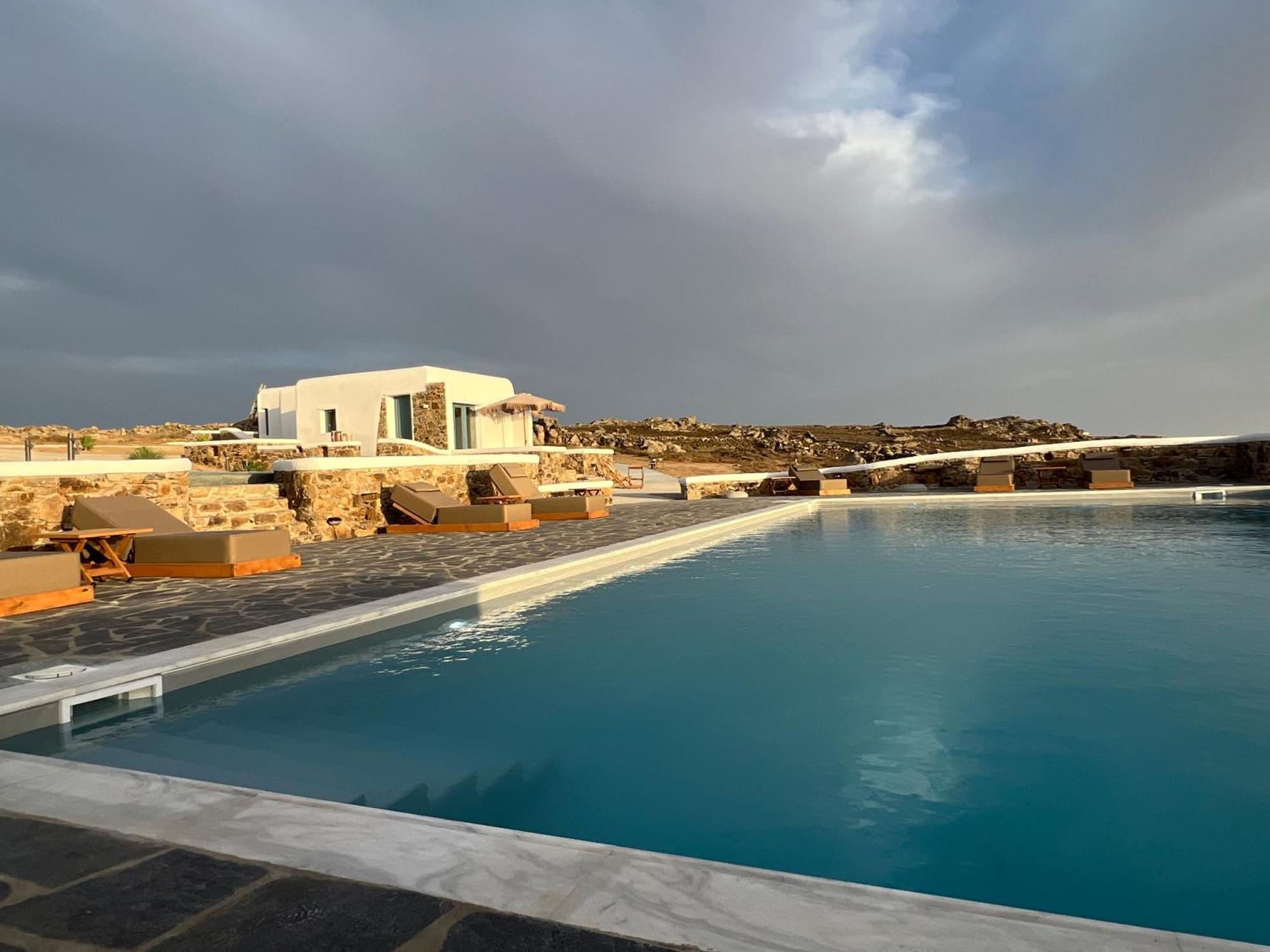 Apartment Thronos *