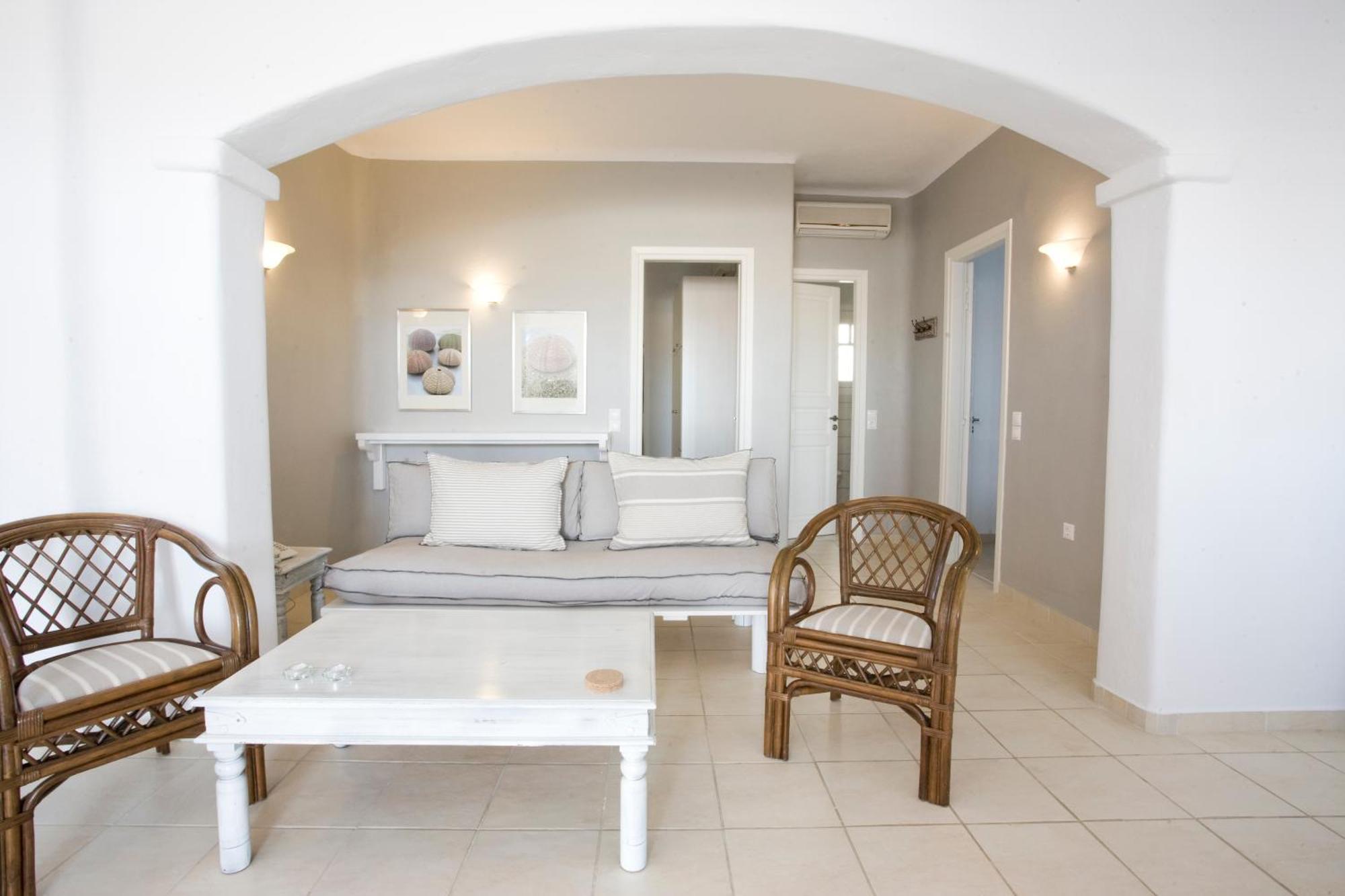 Yakinthos 4* Mykonos Town