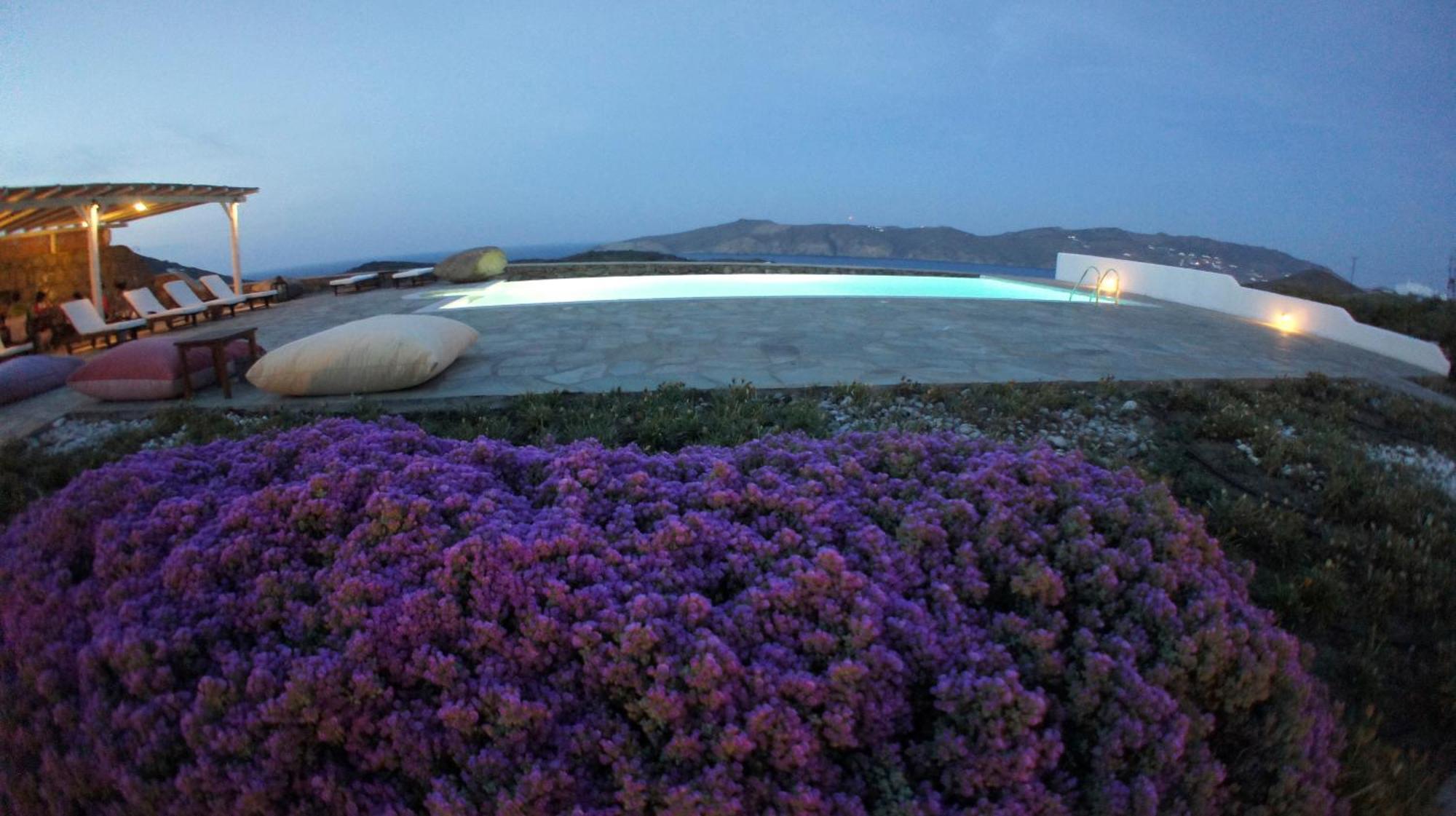Aparthotel Yakinthos Mykonos Town