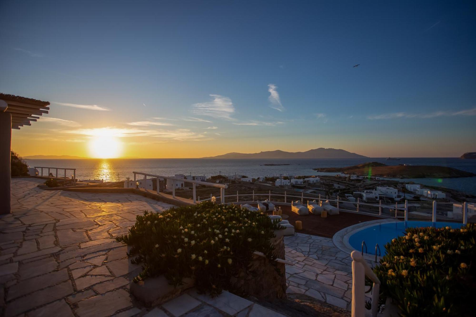 Villa Patron 1 & 2 Pool Sunset Villas- Seven Bedrooms & Five Bedrooms *