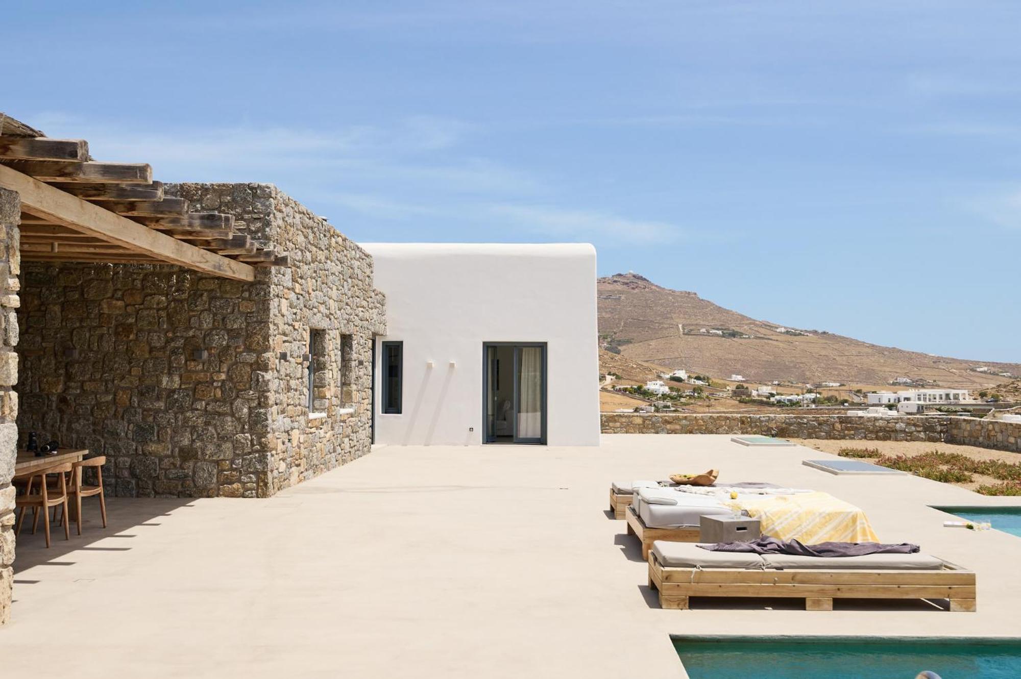 Aqua Marine By Mykonos Rocks *