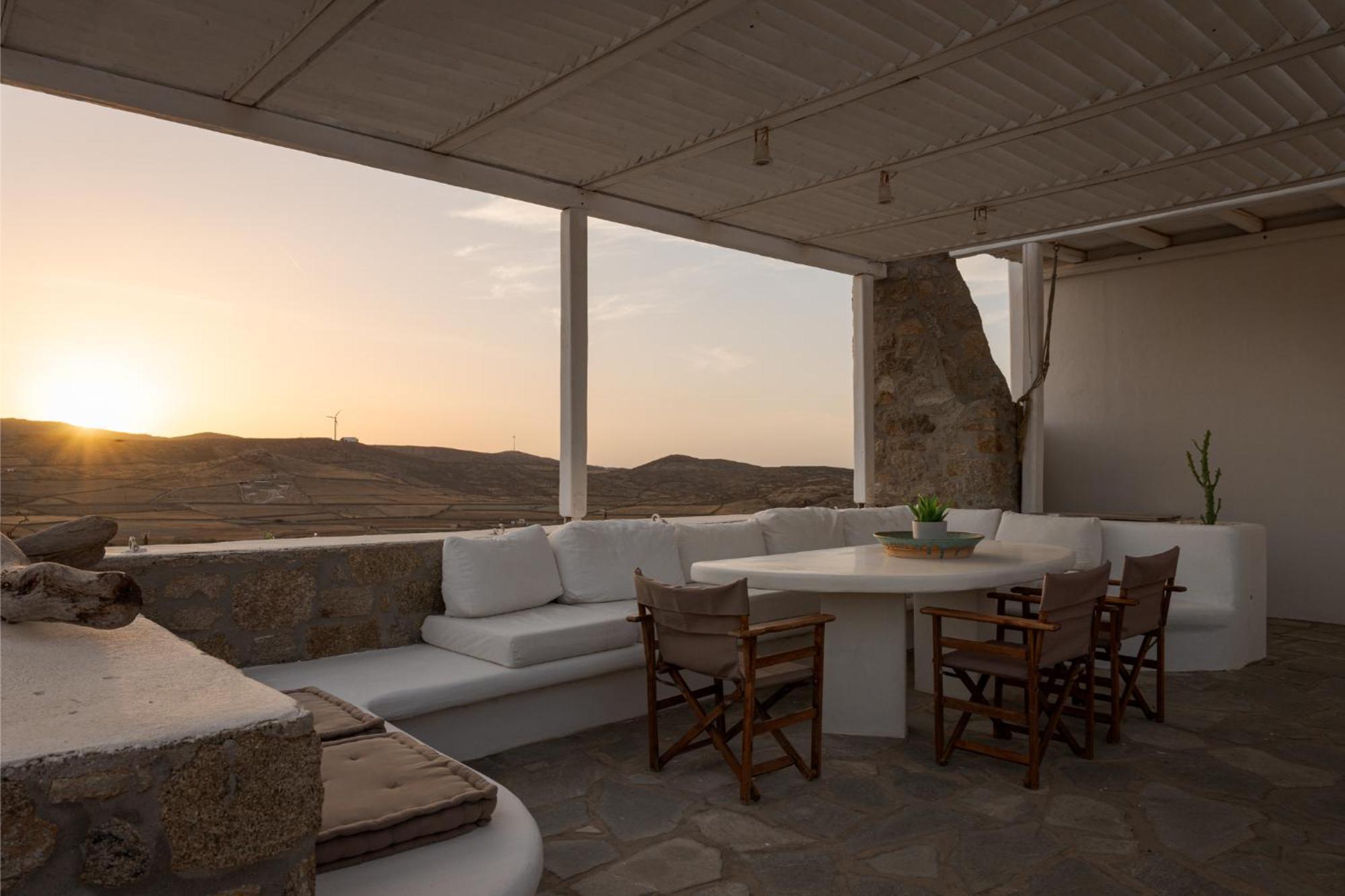 Lea Mykonos Merchia Beach