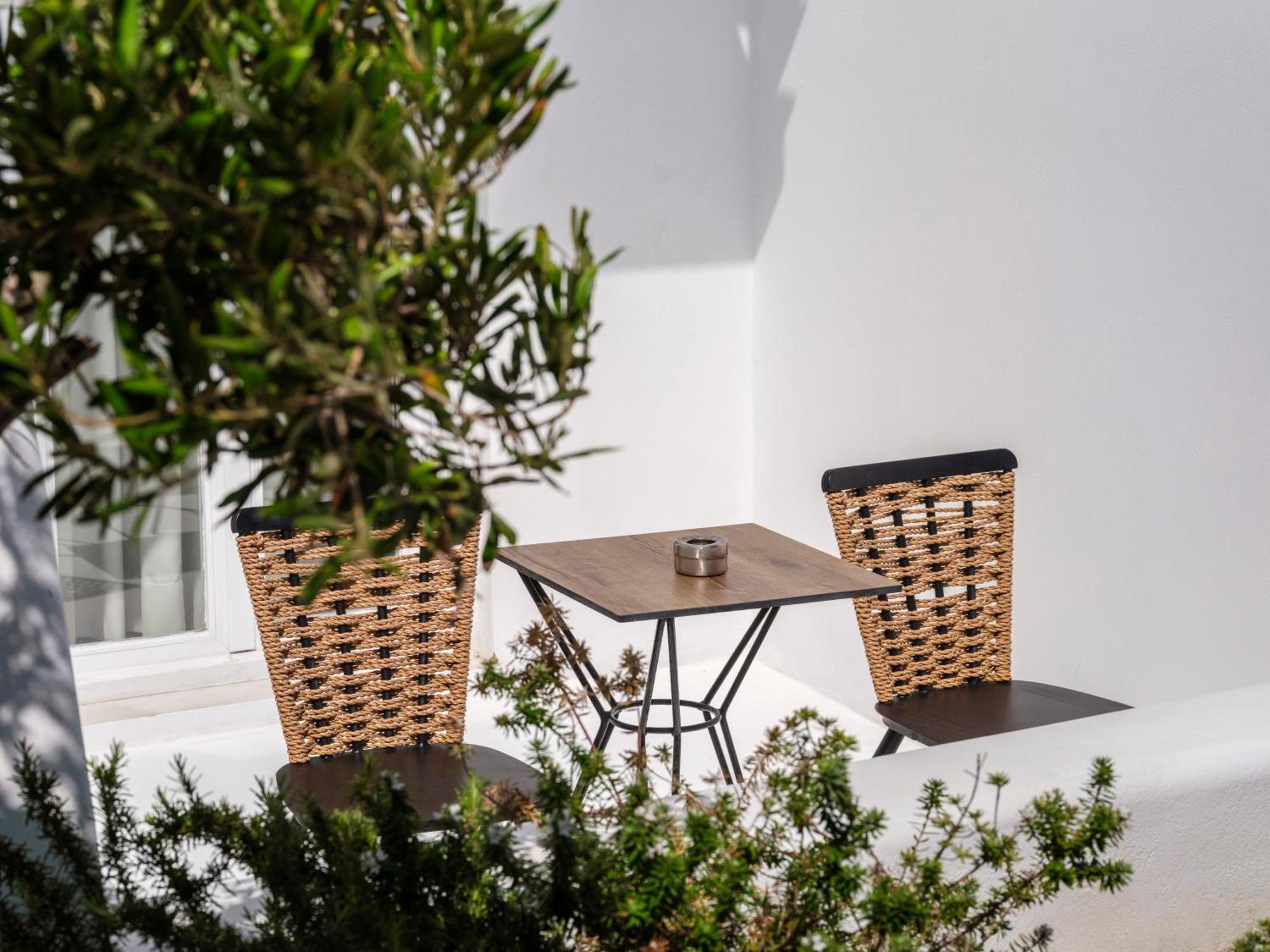 Akkadian Boutique Mykonos Town