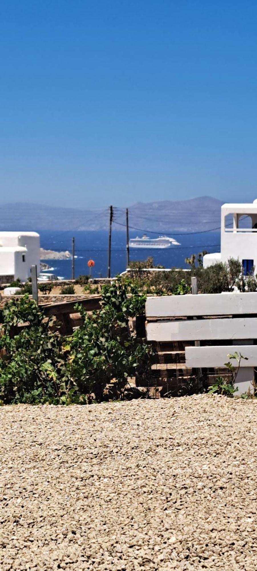 Saint Alexander Mykonos *