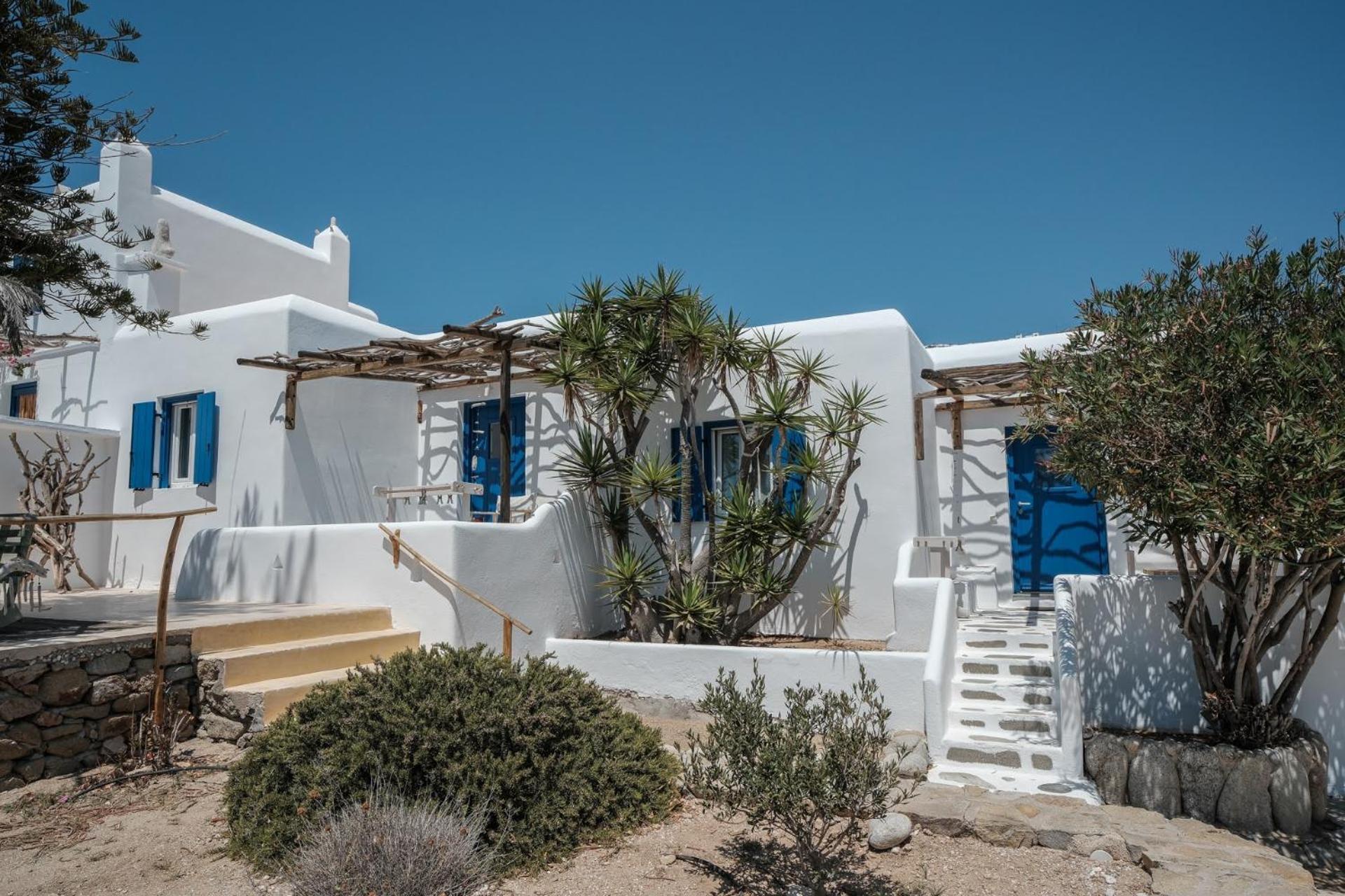 Baba Hotel *