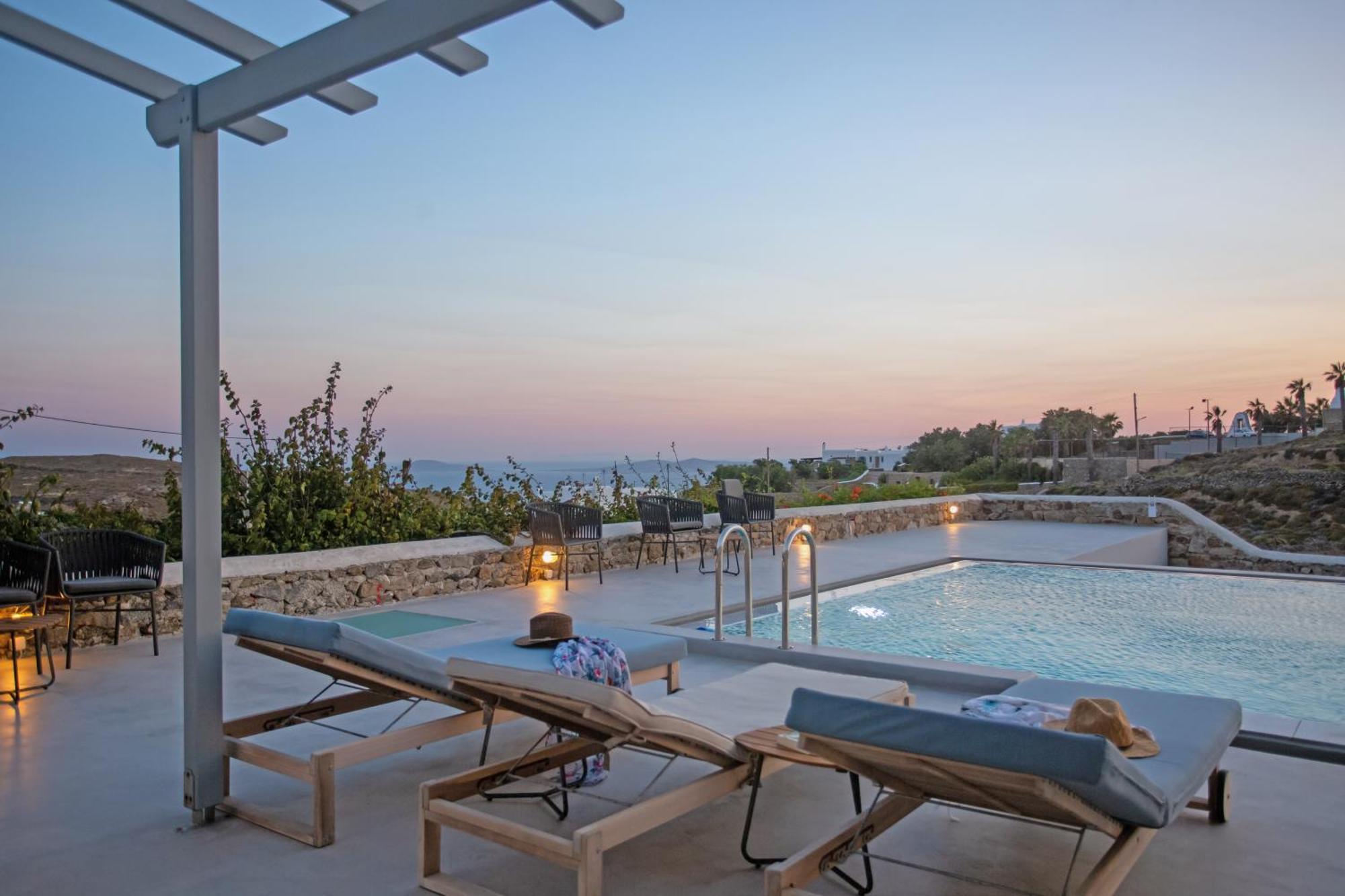 Kastro Seaview Pool Apartment Mykonos Town