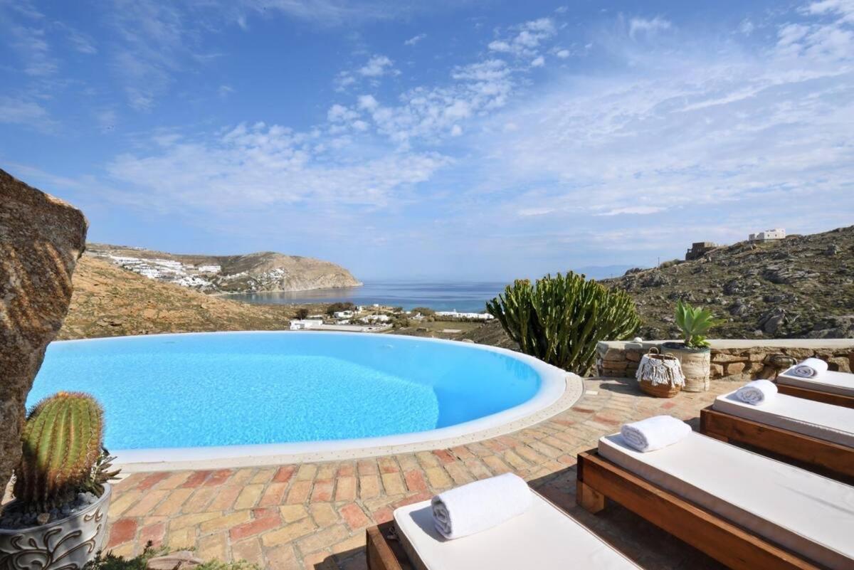 Leo By One-villas Agrari (Mykonos)