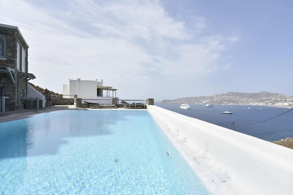 Aethereal With Private Pool And Town Views