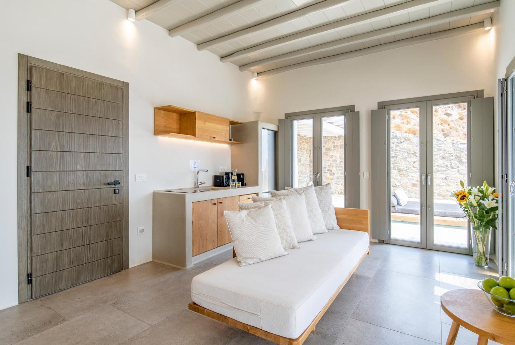 Camelia 1 - Psarou View - Private Pool And Jacuzzi Villa