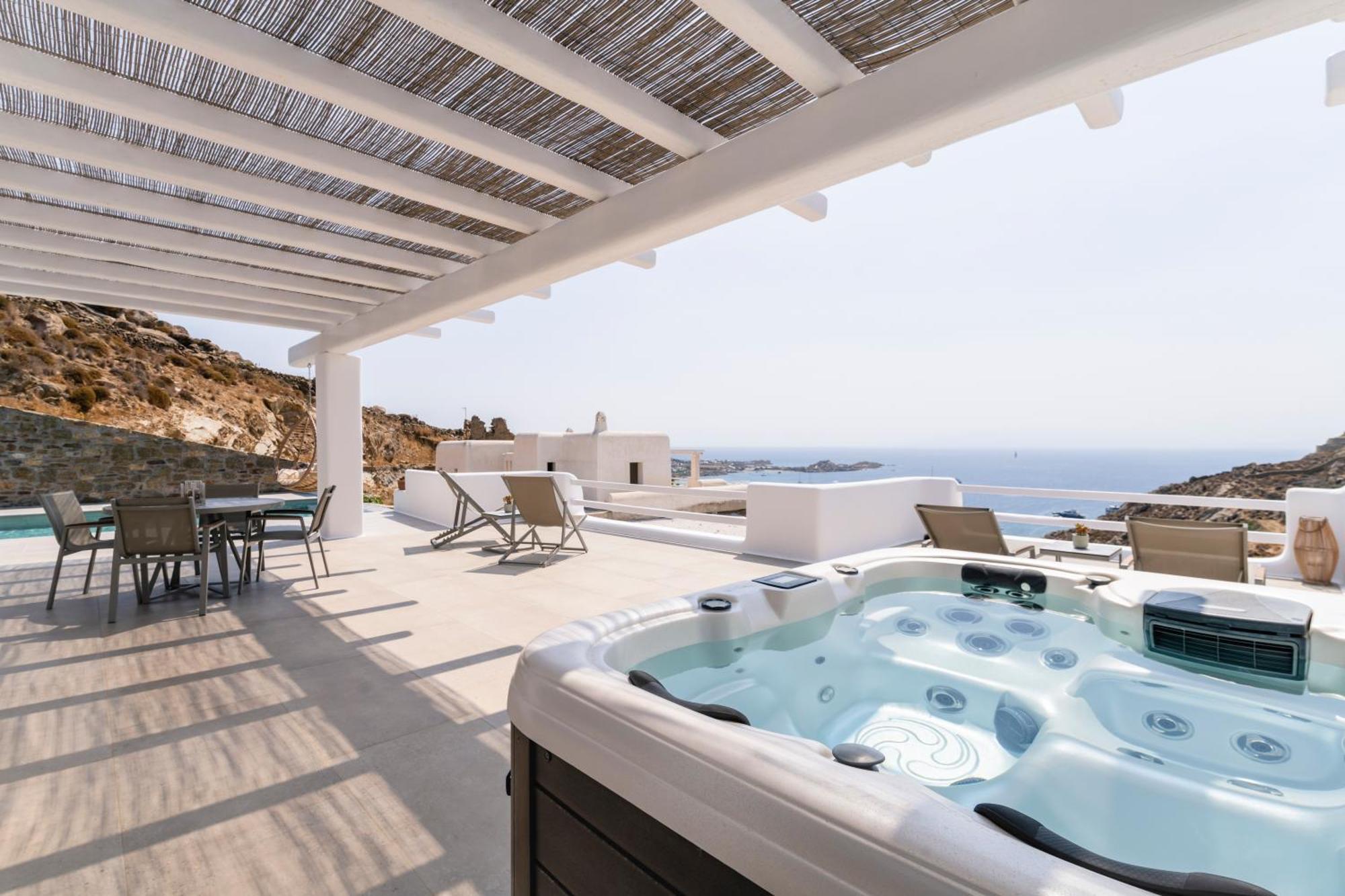 Camelia 1 - Psarou View - Private Pool And Jacuzzi Villa *