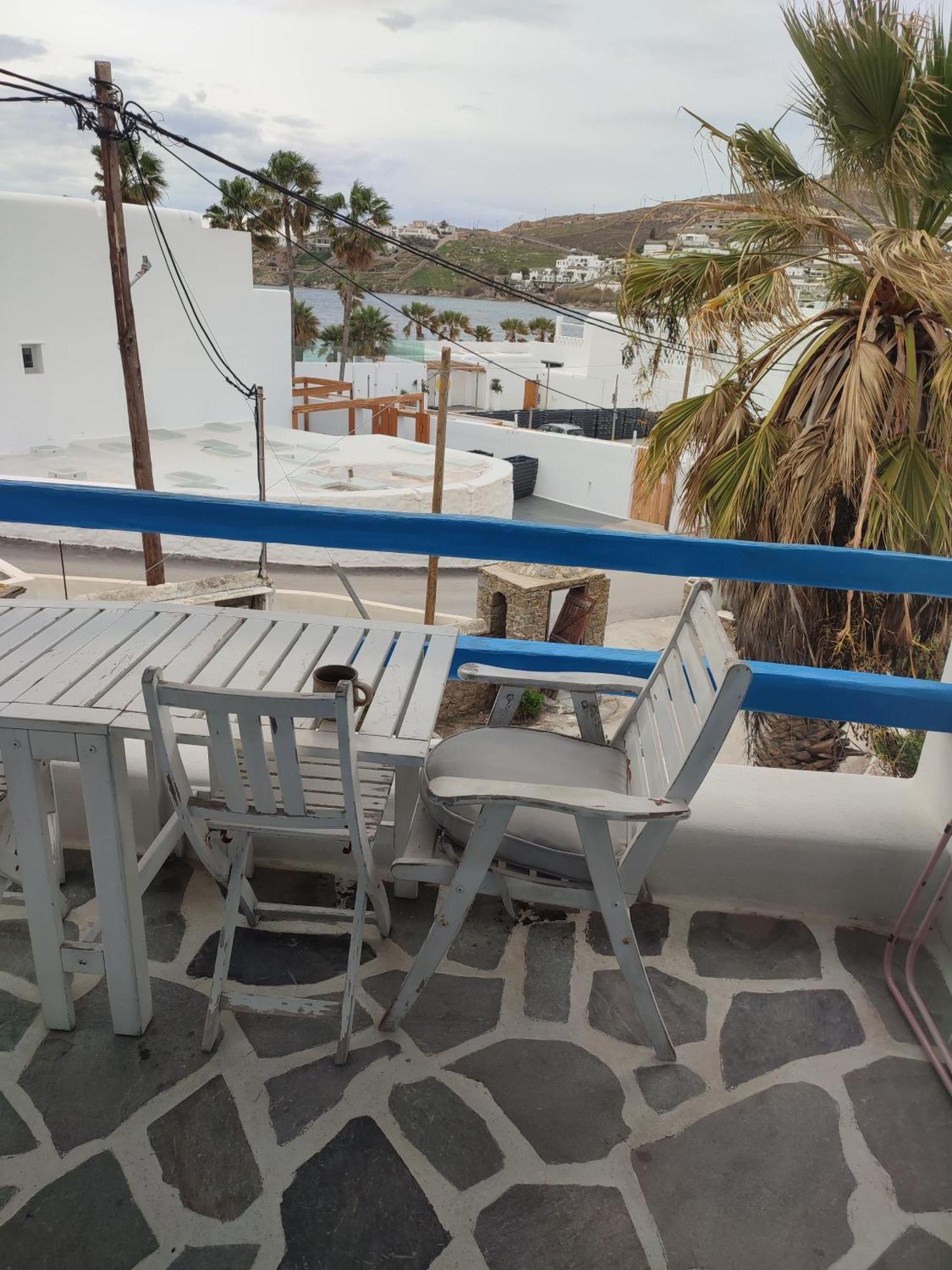 Beachside 2 Bd Stylish Apt W Private Patio Apartment