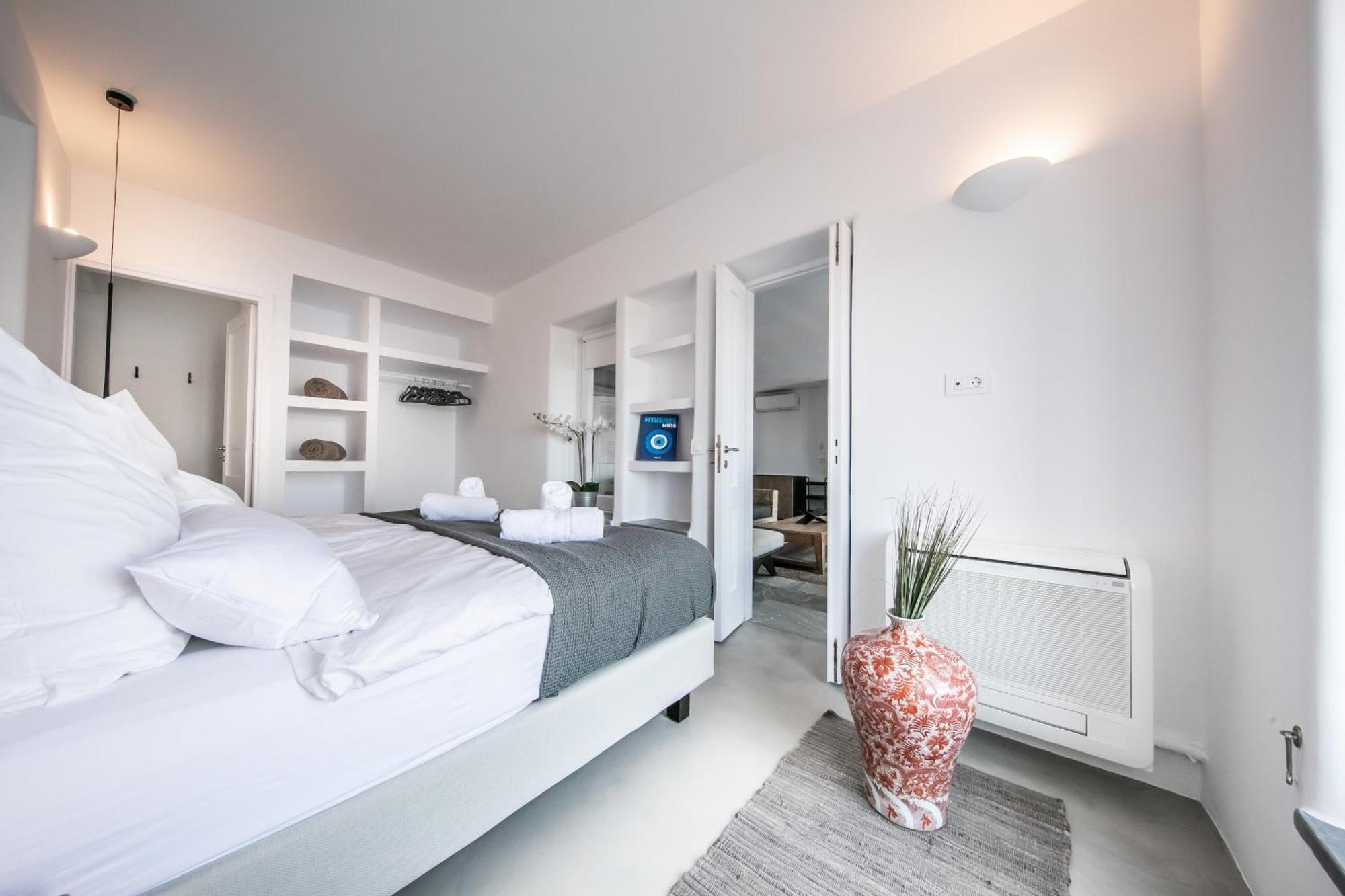 Joy Mykonos Boutique Hotel *