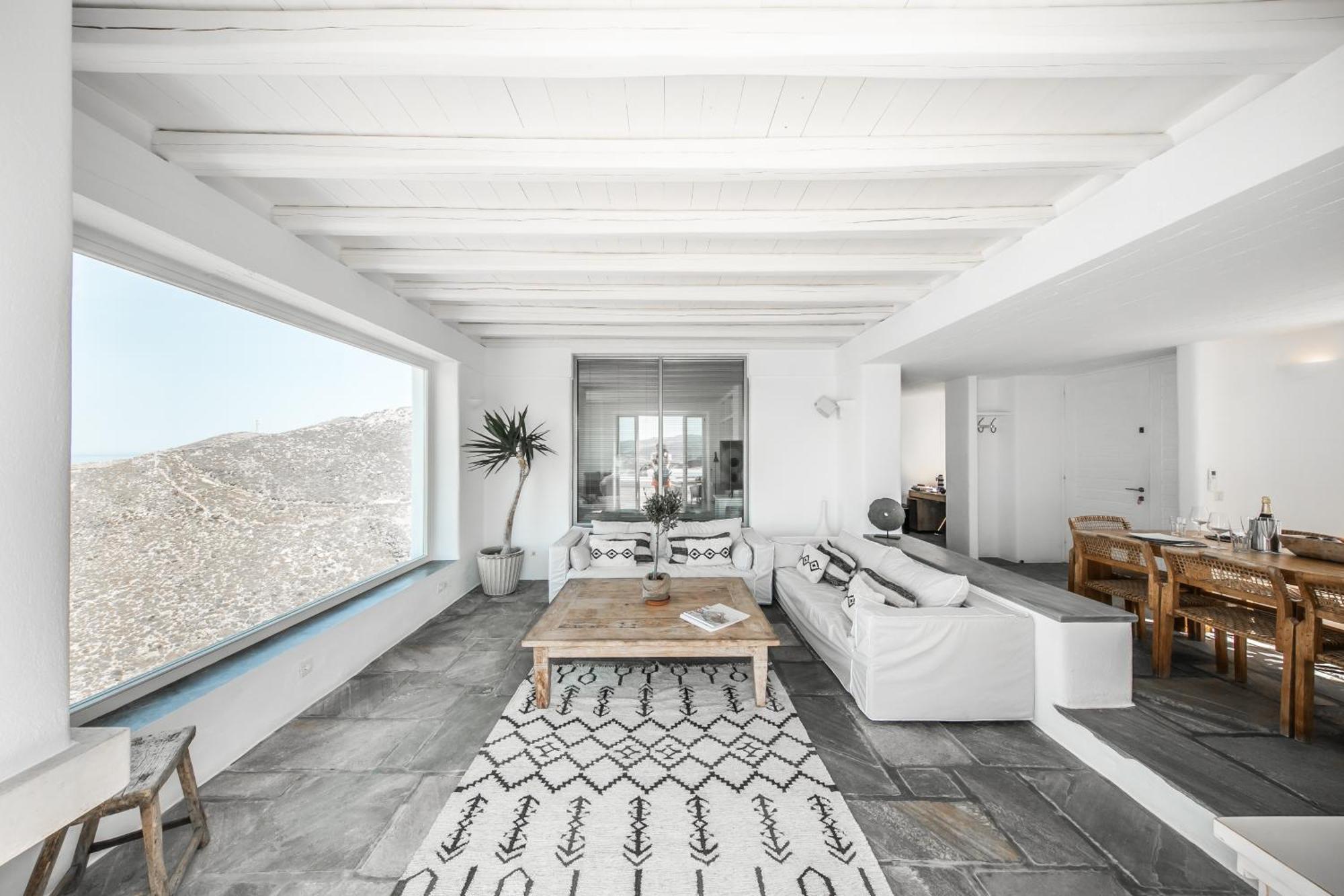 Joy Mykonos Boutique Ano Mera