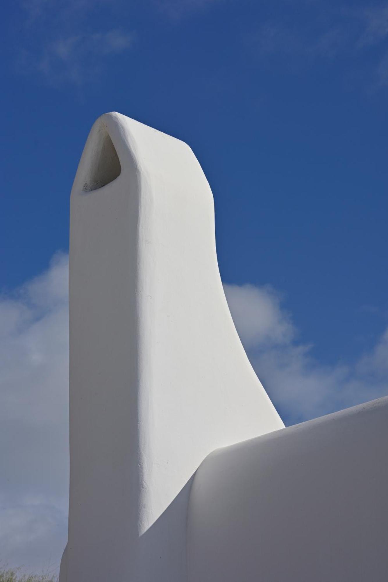 Lia Mykonos *