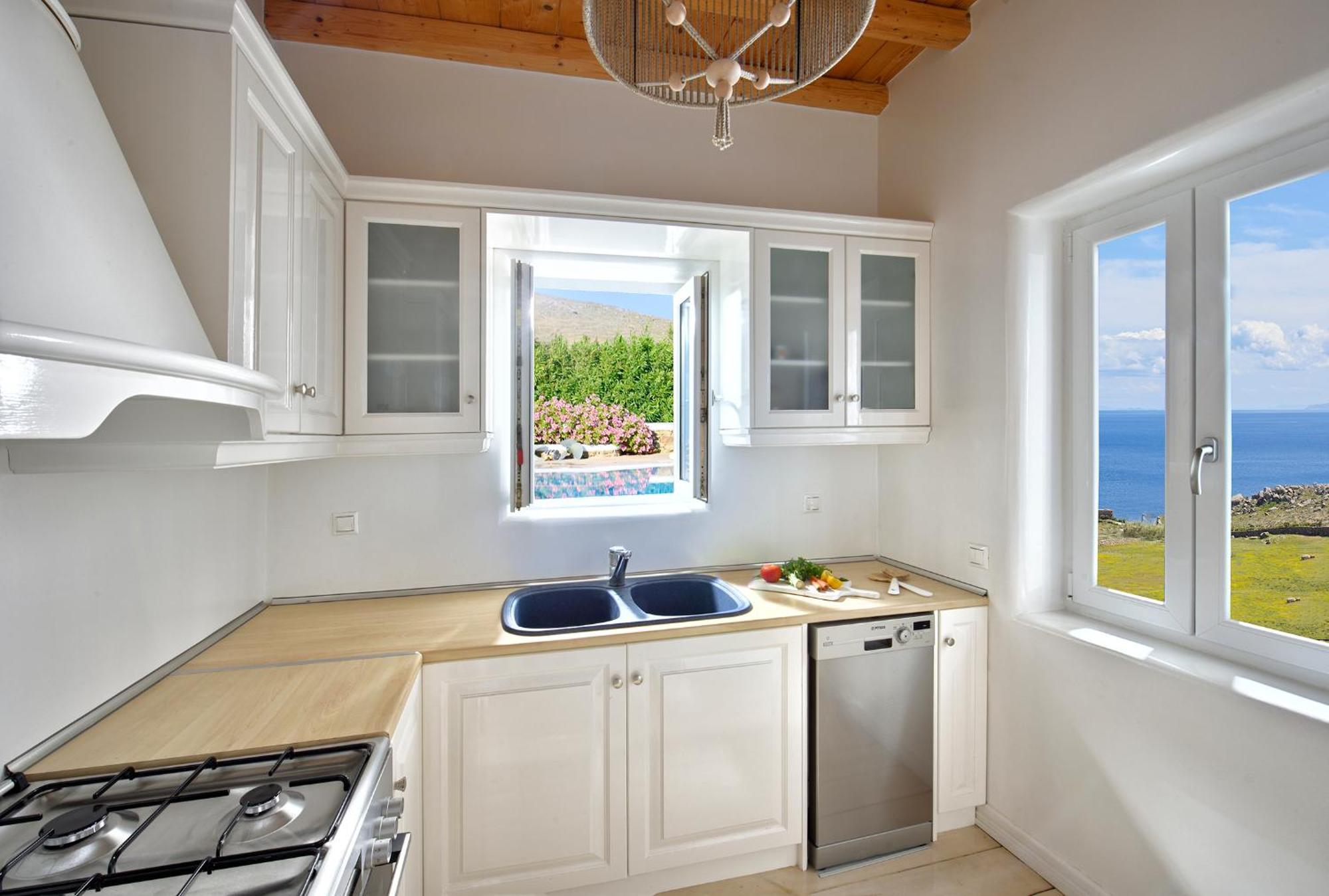 Lia Mykonos Kalafati