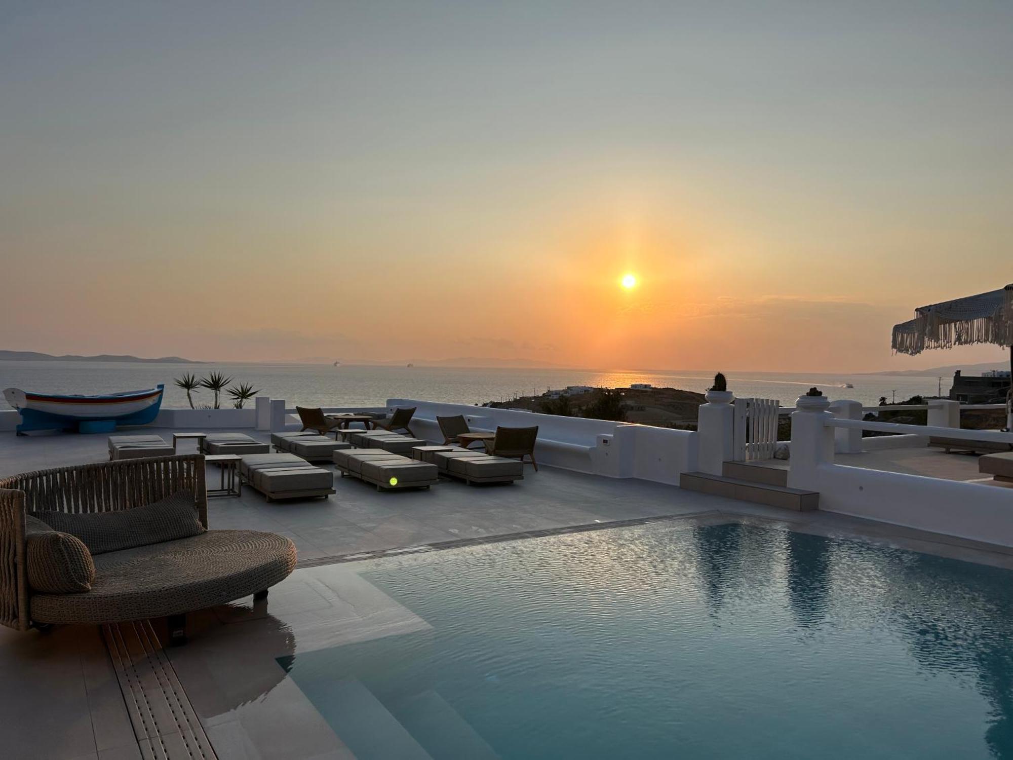 Paolas Sunset Aparthotel 2*