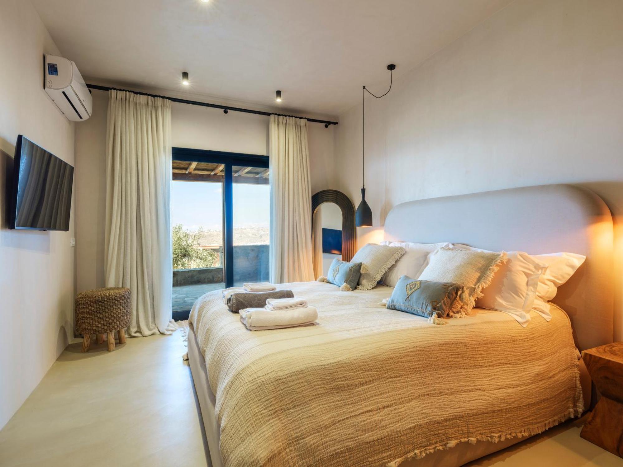 Illume Mykonos Villa Plintri