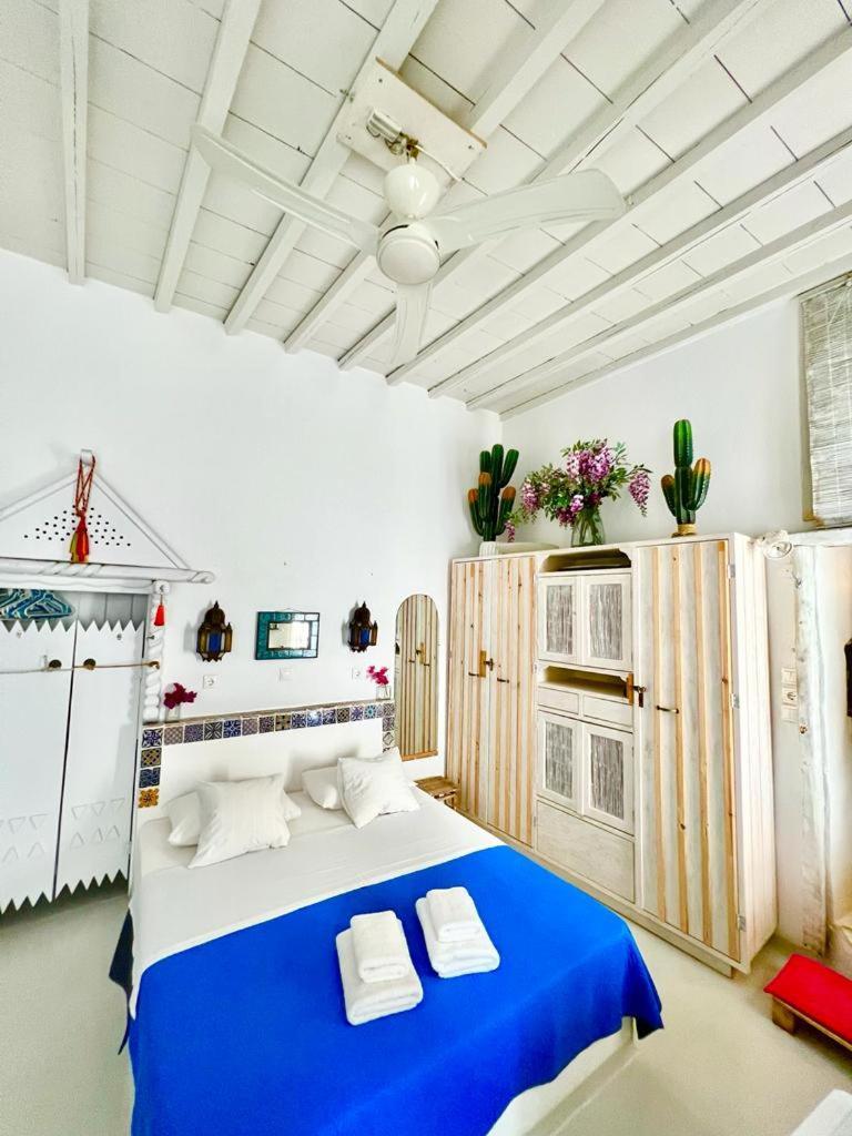 Provis No2 Mykonos *