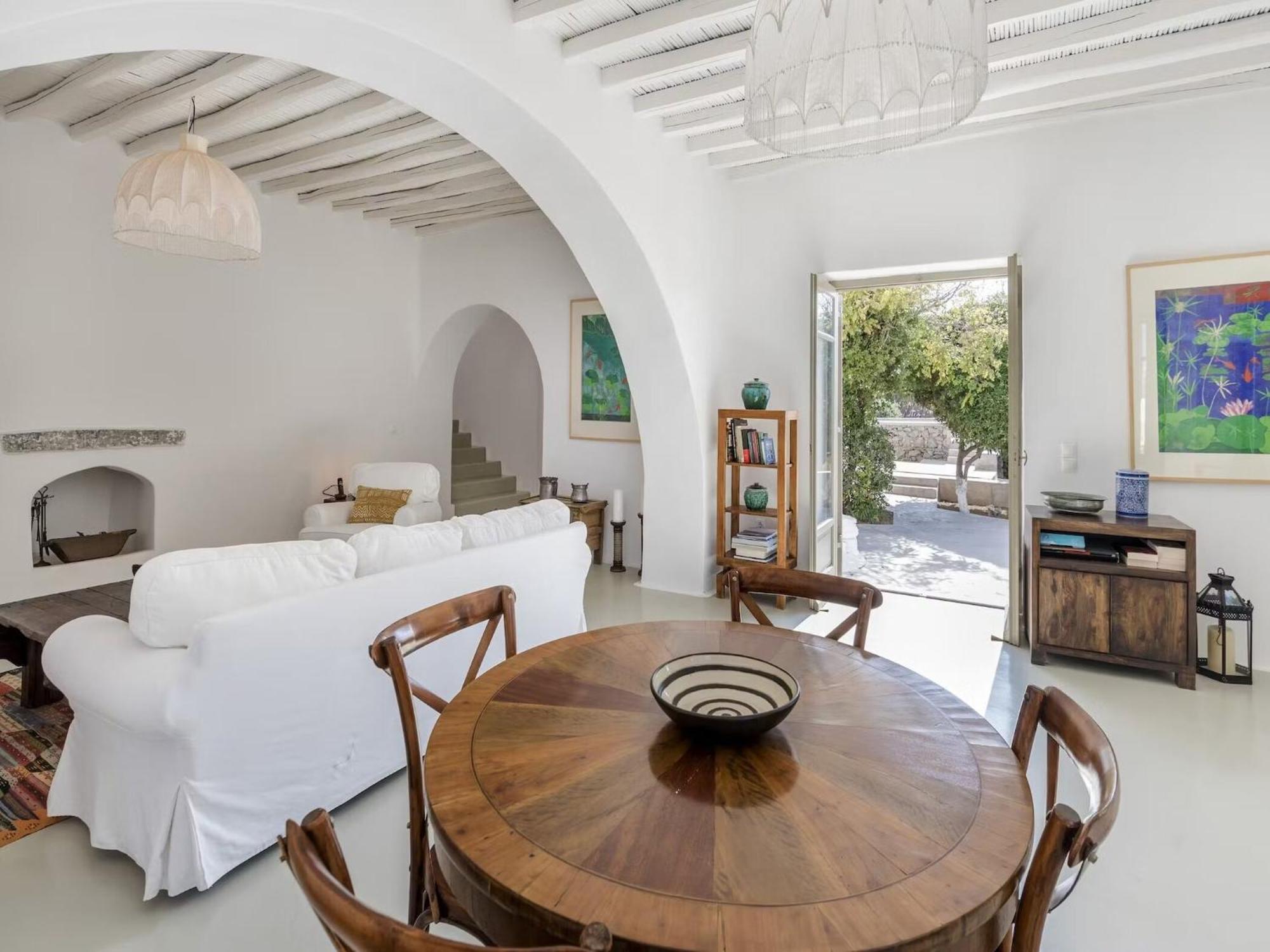 Traditional With Swimming Pool