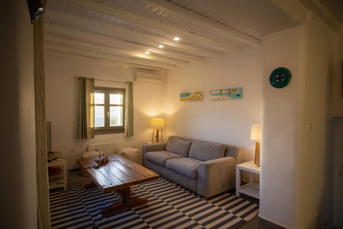 Private Sea View Yard