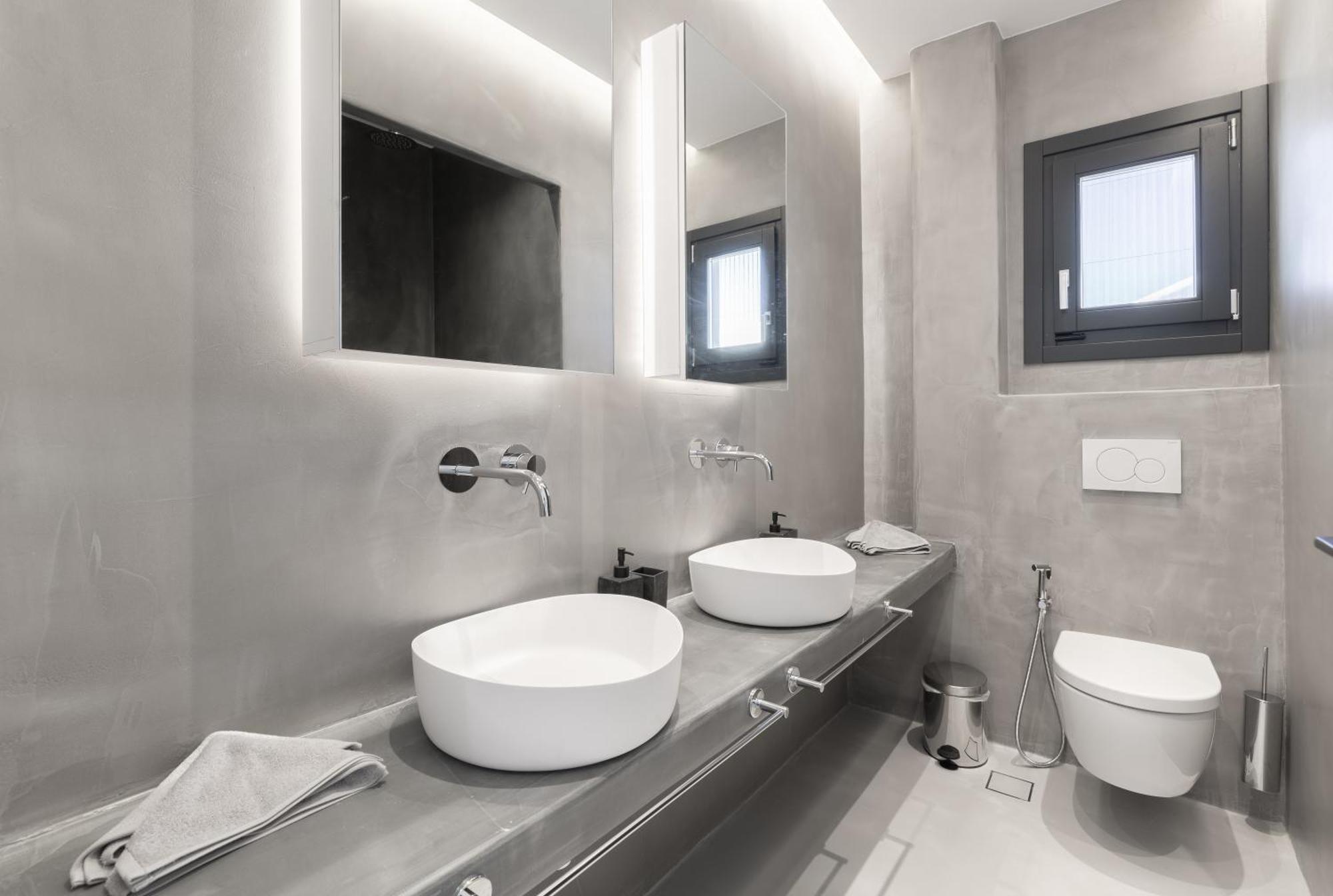 Martinez Luxury Escape