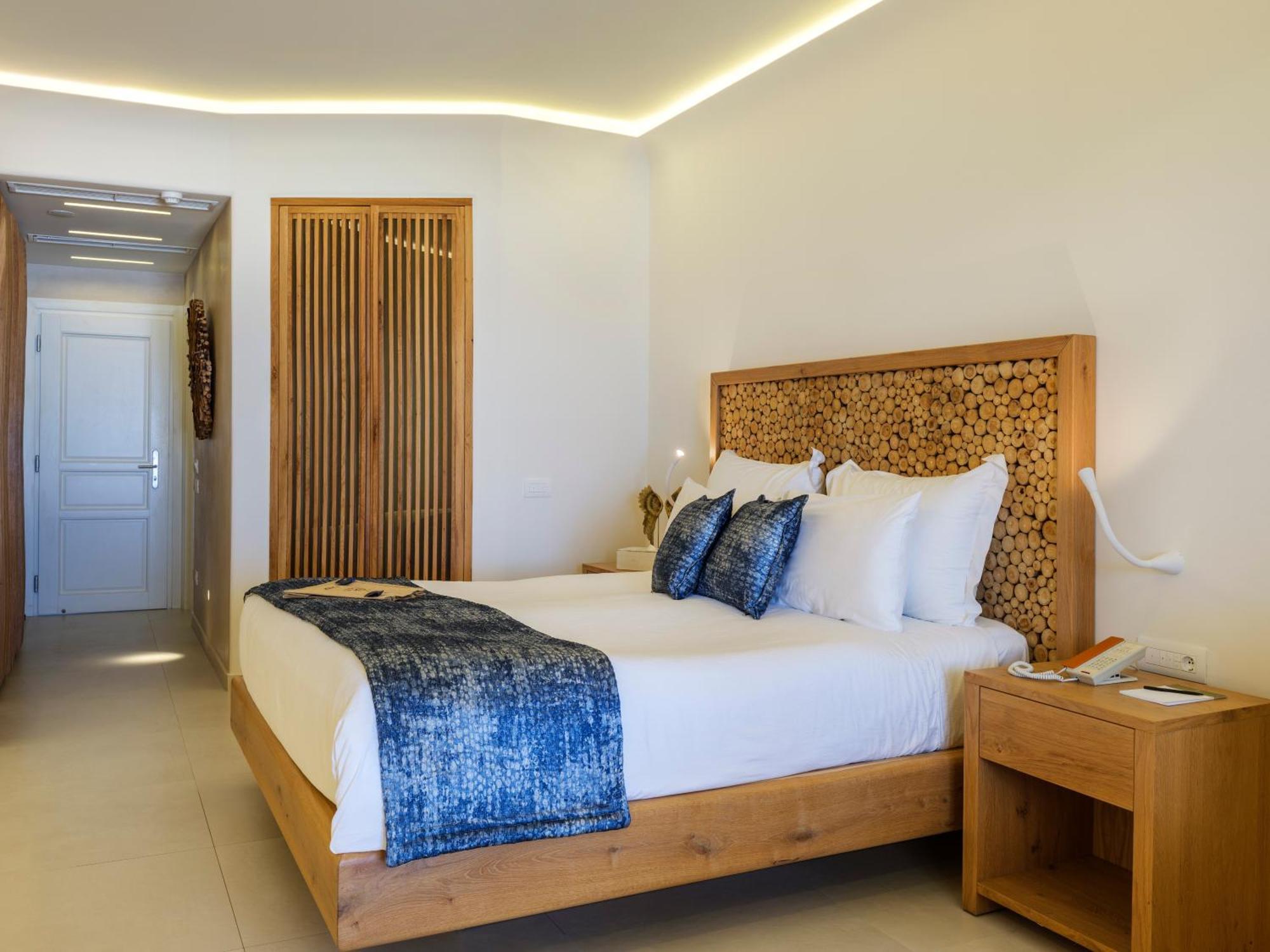 Anax And Spa