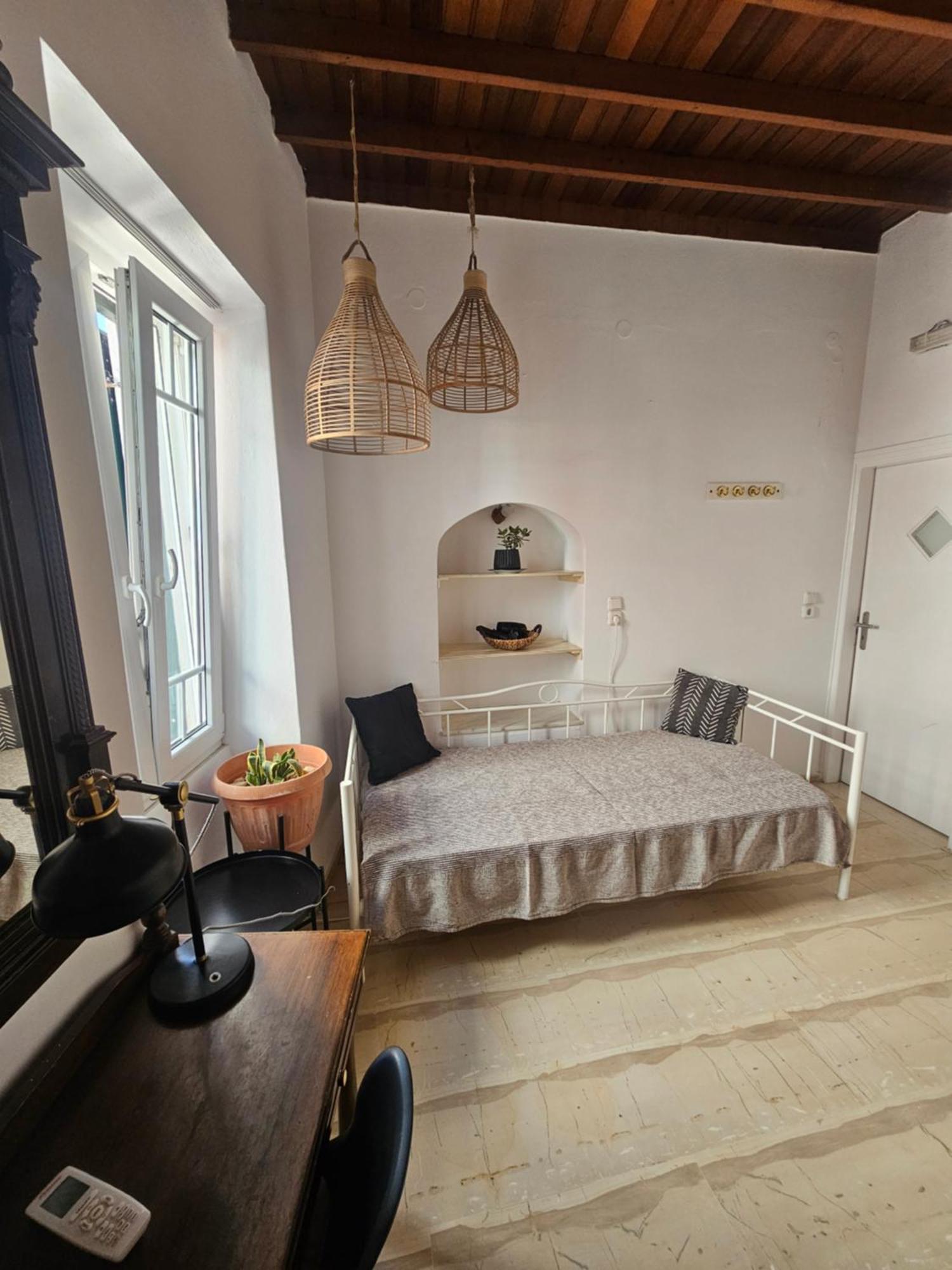 Onyx Apartment
