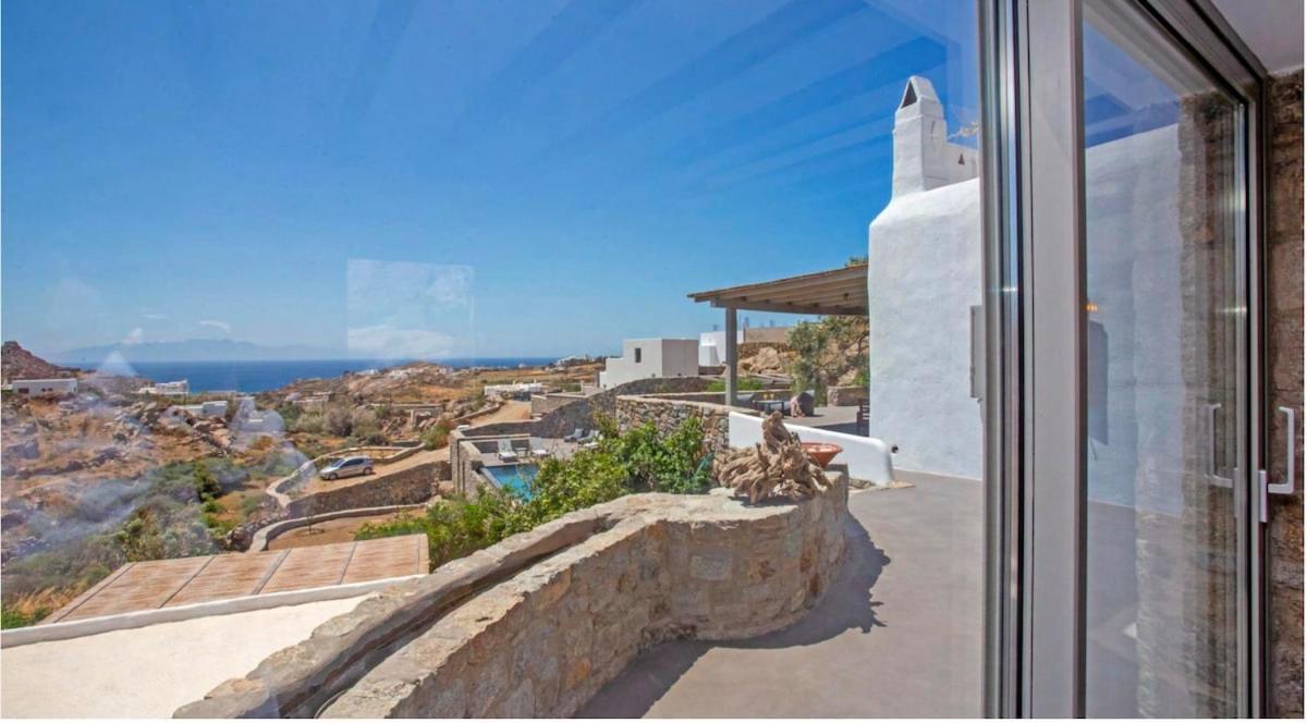 Private Verdigris With Infinity Sea Views Villa