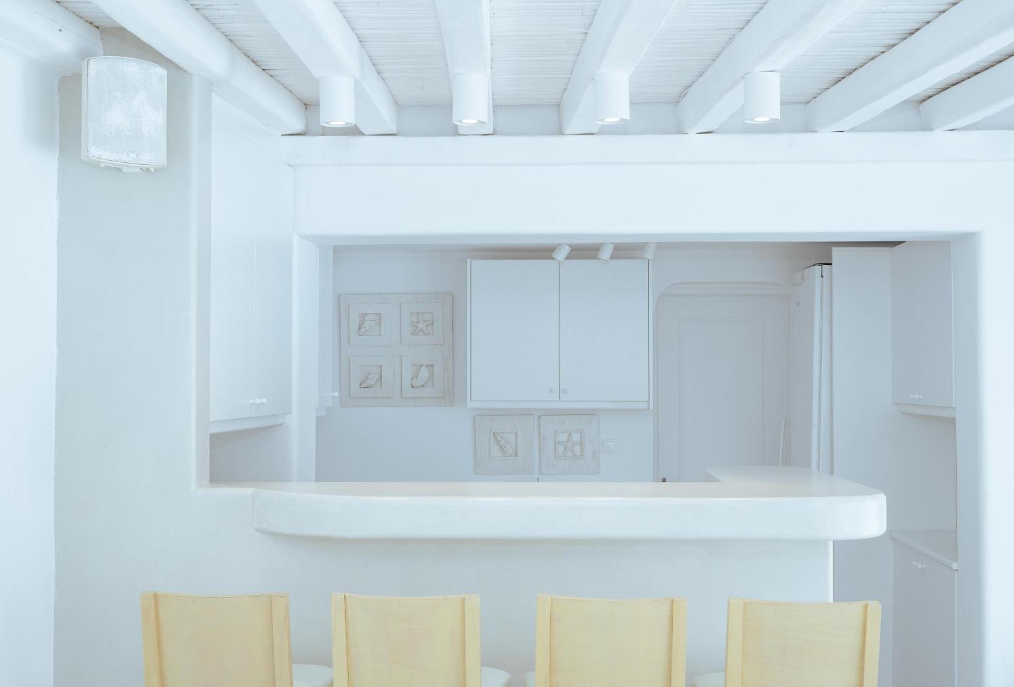 Mykonos White Prince, 5 Bedroom With Private Pool! Apartment