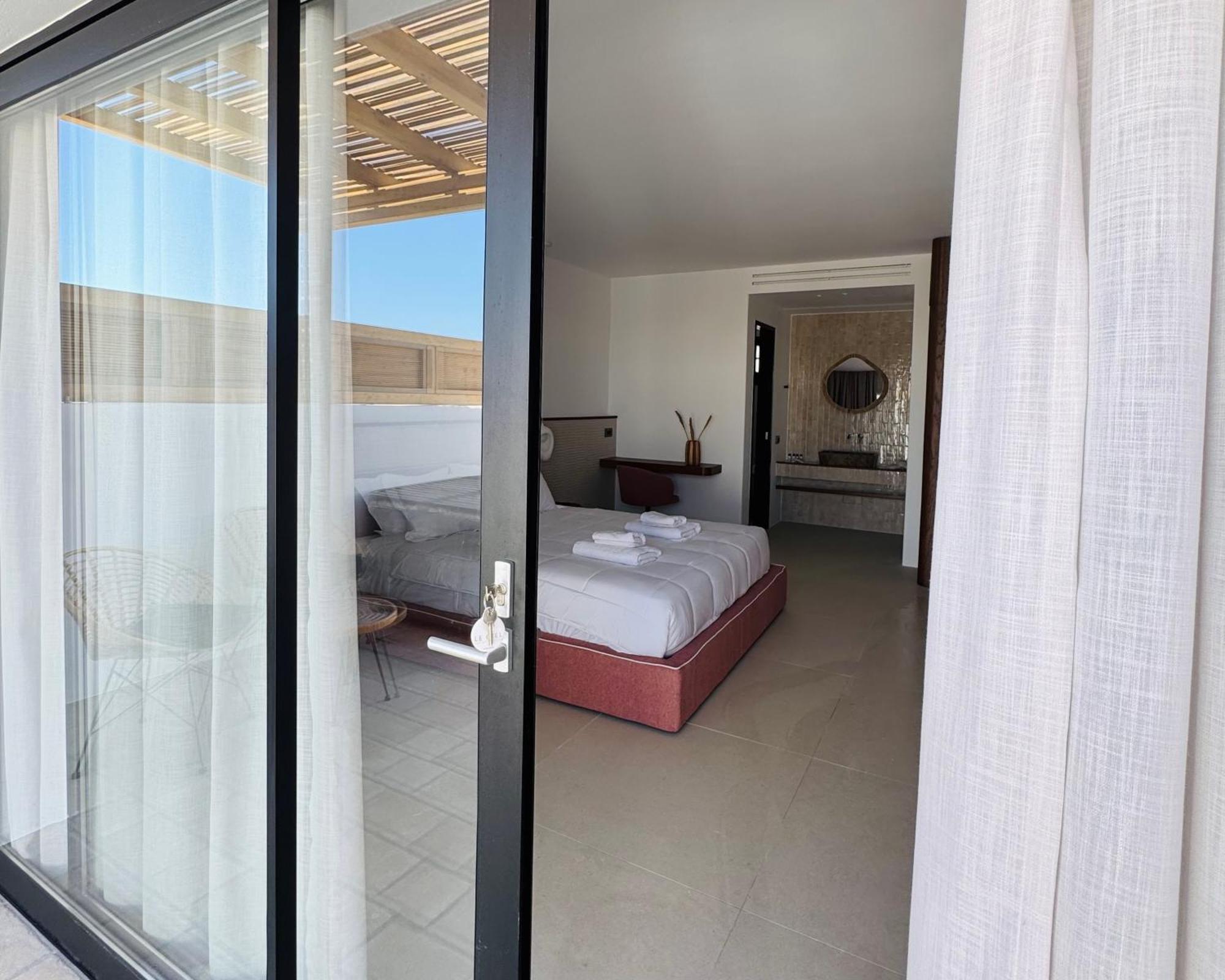 Le Ciel Suites & Villas *