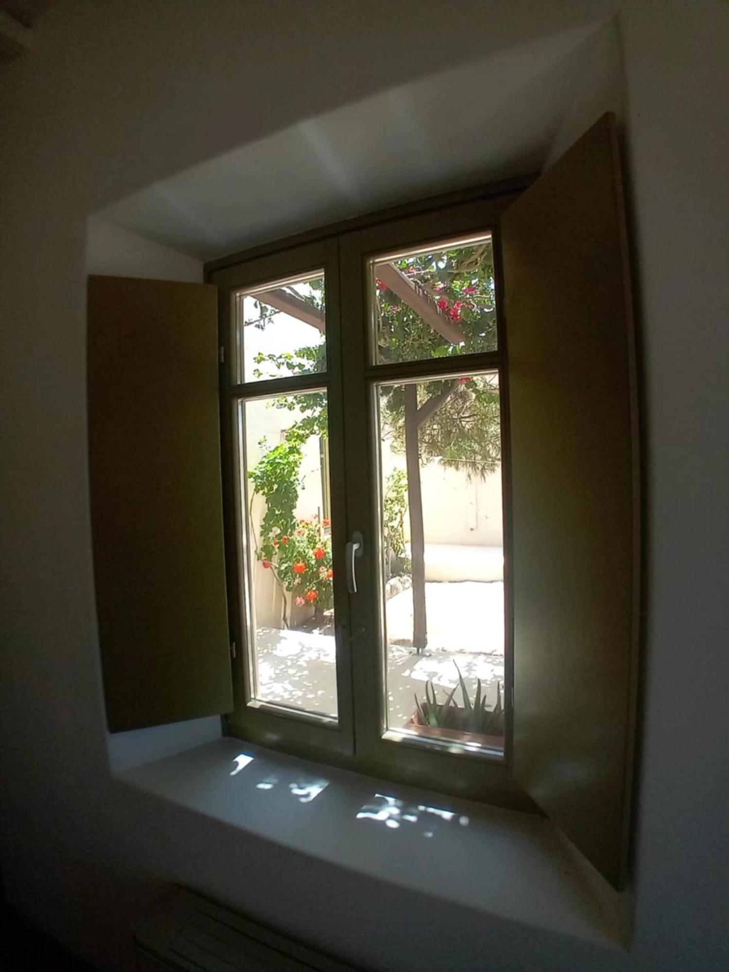 Aviola Mykonos *