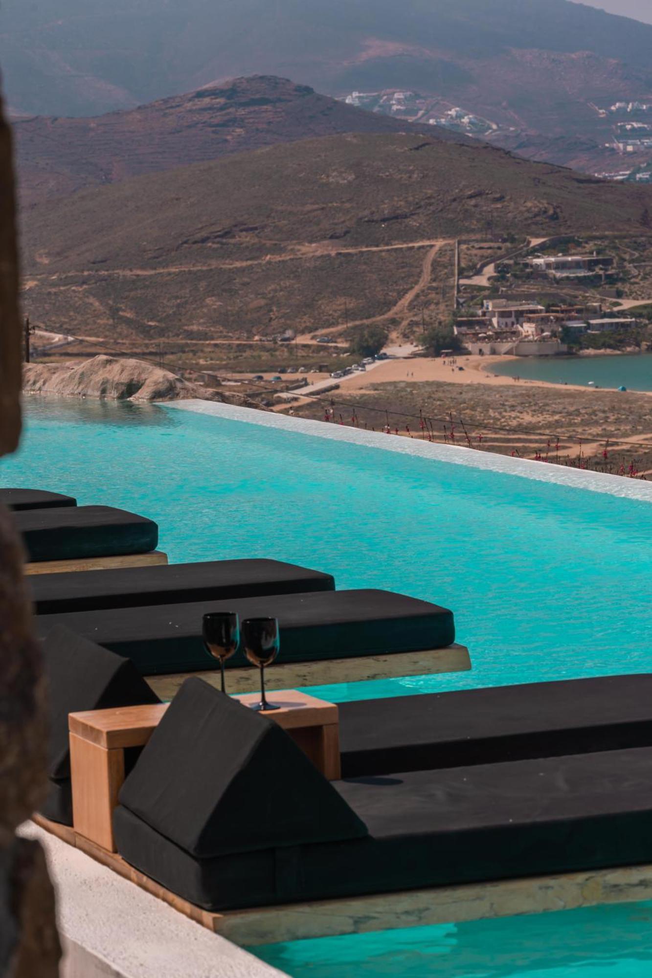 Mega Mansions Mykonos