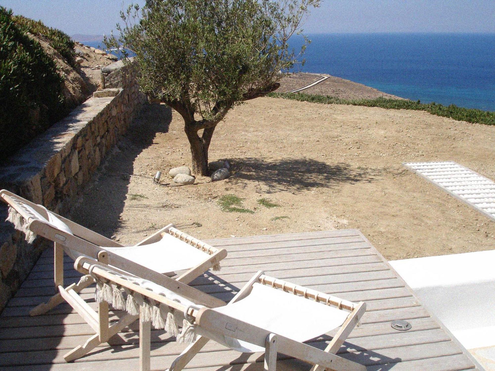 White Luxury With Amazing Seaview And Pool Apartment *