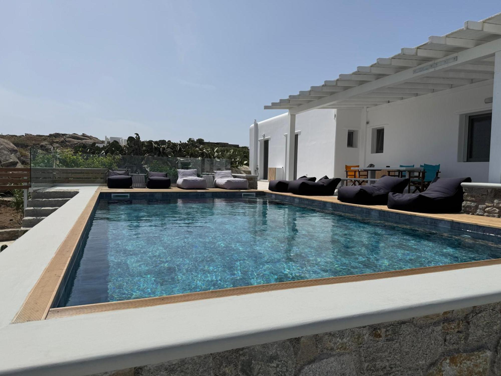 Psaros Village *