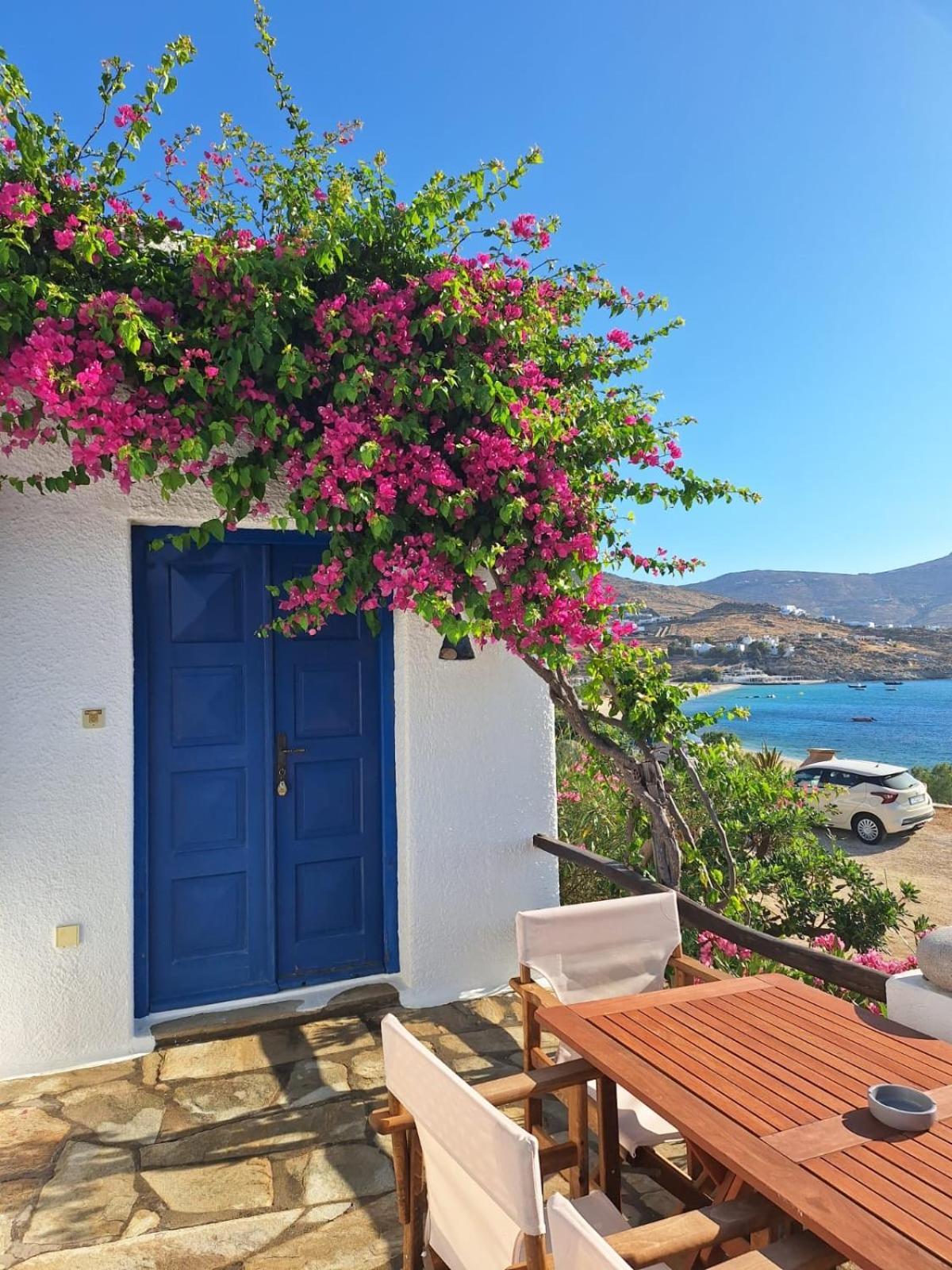 Apartment Villas *
