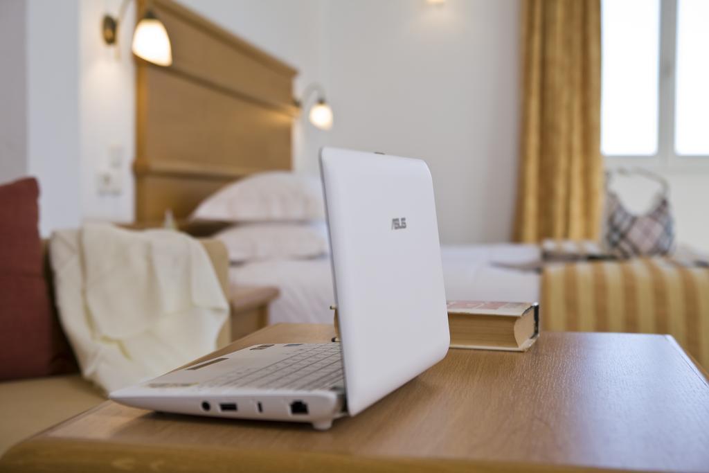 Hotel Yiannaki 4*