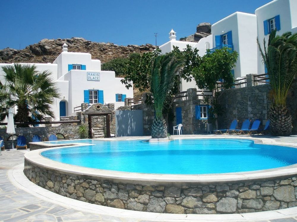 Makis Place Aparthotel
