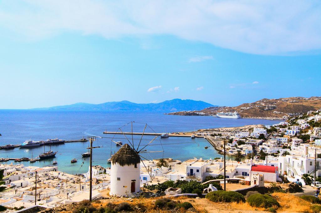 Relaxing Mykonos