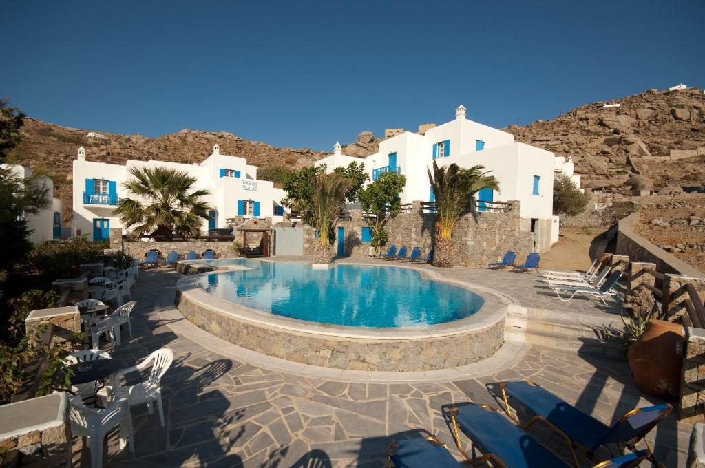 Aparthotel Makis Place 2*