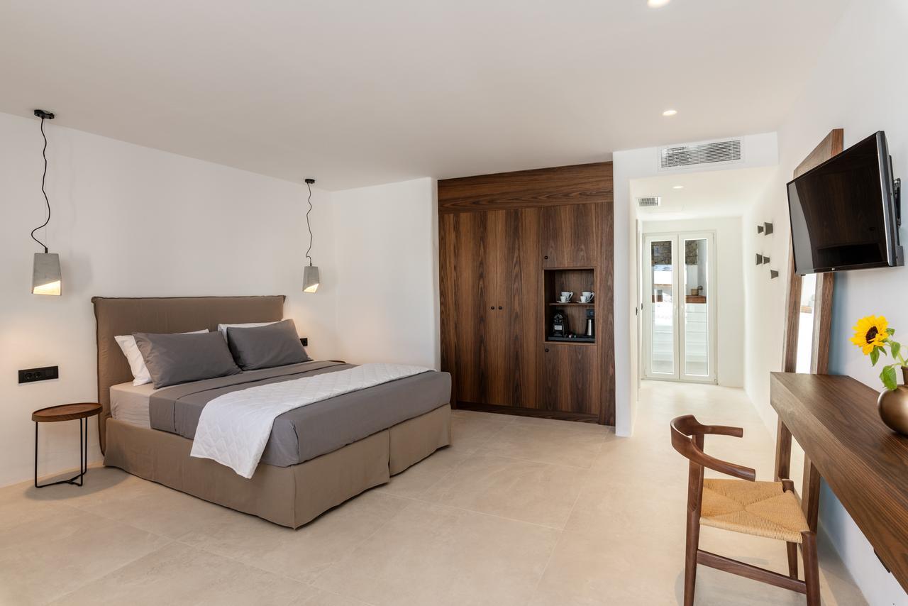 Mykonos Drops 3*