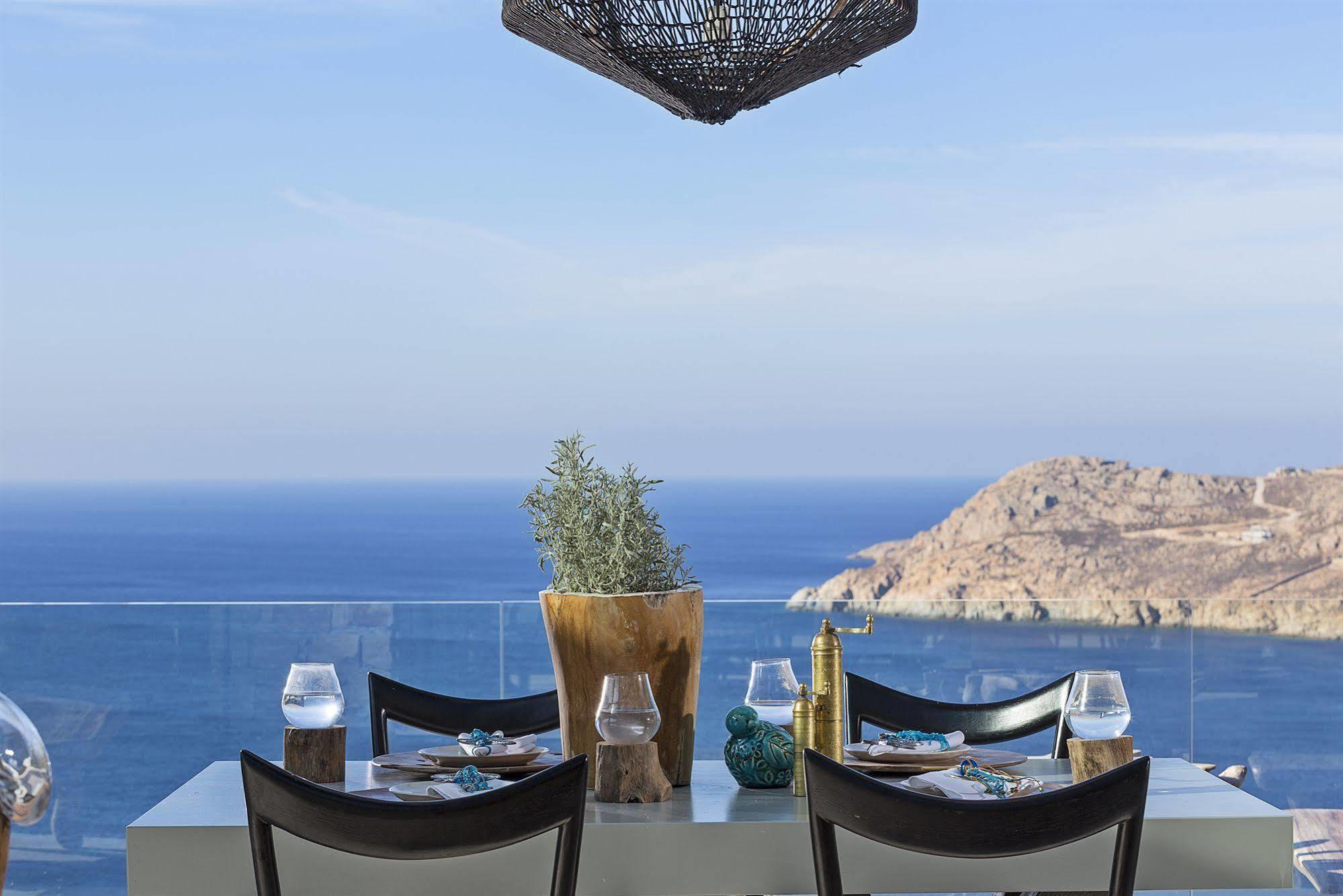 Myconian Utopia Relais & Chateaux Elia (Mykonos)