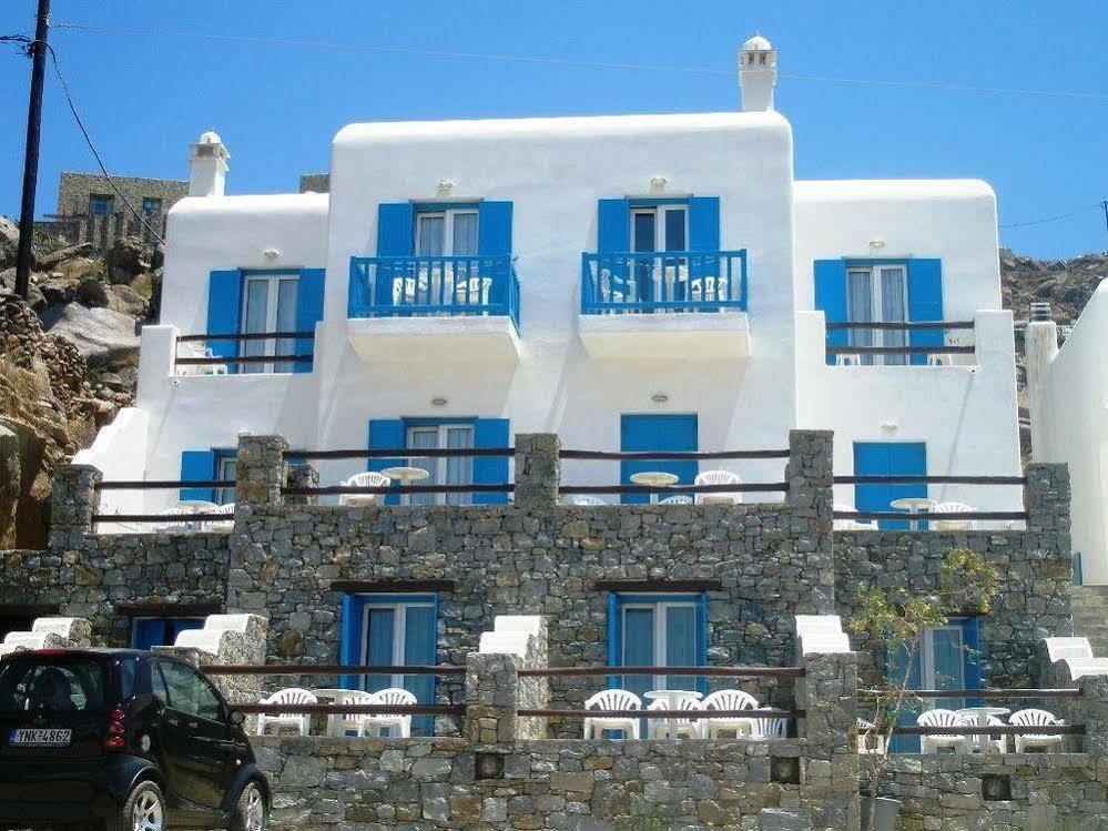 Aparthotel Makis Place 2*