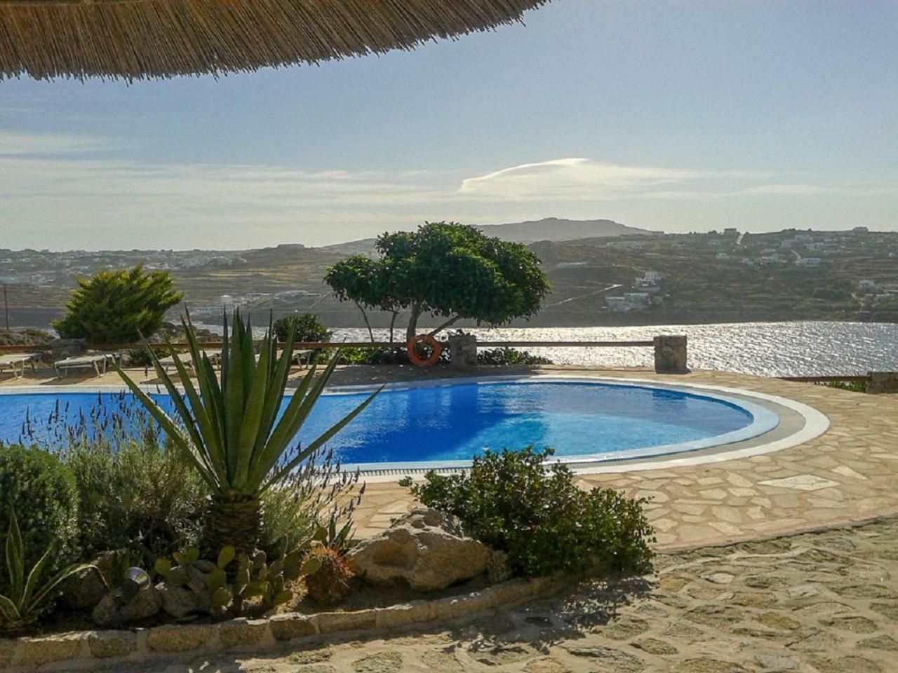 Anemoessa Villas With Pool