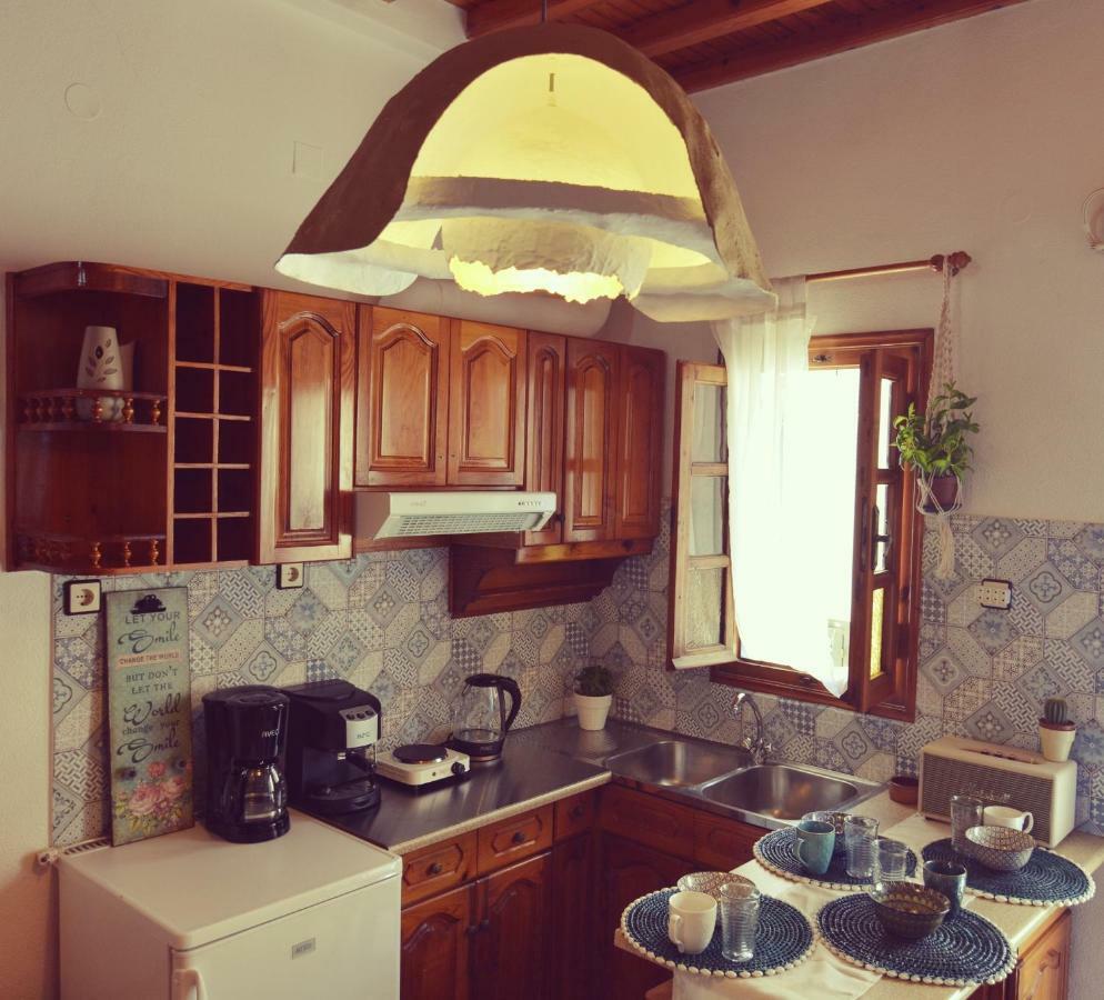 Bright & Relaxing Loft With Attic In The Heart Of Mykonos Apartment *