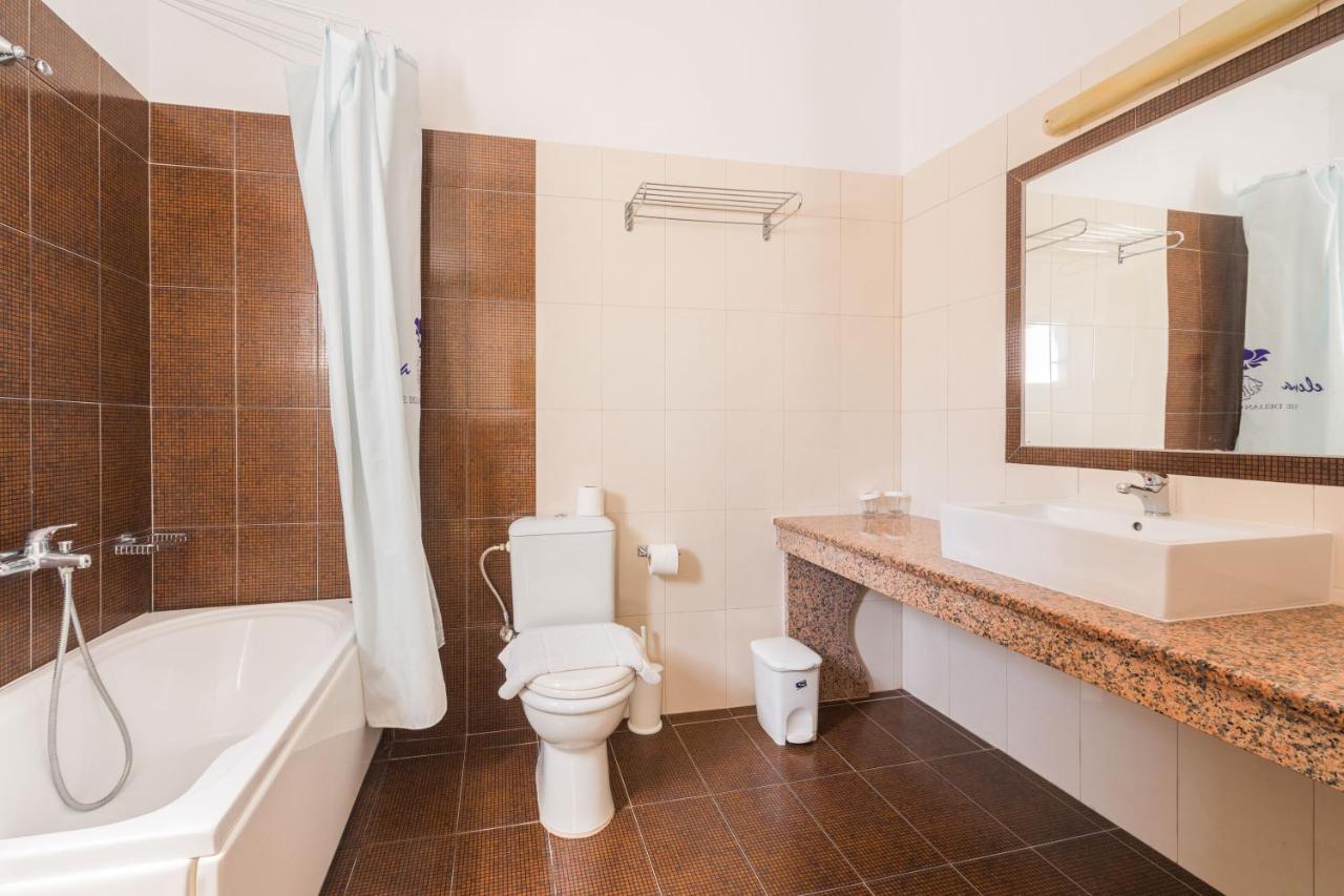 Giannoulaki Mykonos Town