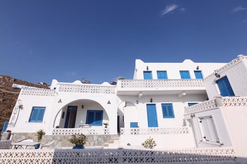 Mina 2* Agios Stefanos (Mykonos)