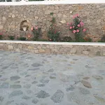 Paoulas Apartments