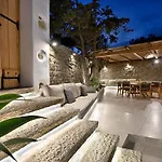 Villa Mykonos Heaven - Sea View & Outdoor Hot Tub