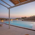 Terra White Seaview Pool Apartments & Suites
