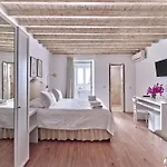 La Maison Kalogera
